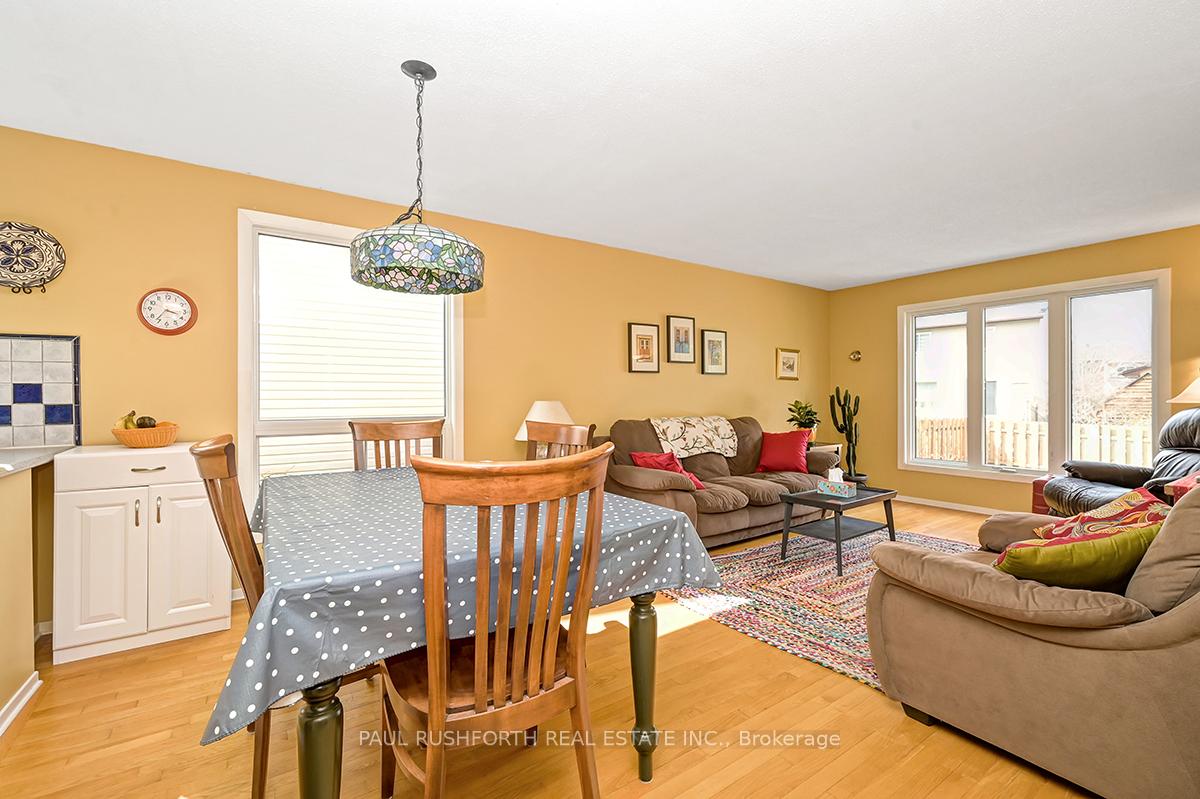 Photo 8 of 6106 Forestglen Crescent, Ottawa, Chapel Hill — HOMEH
