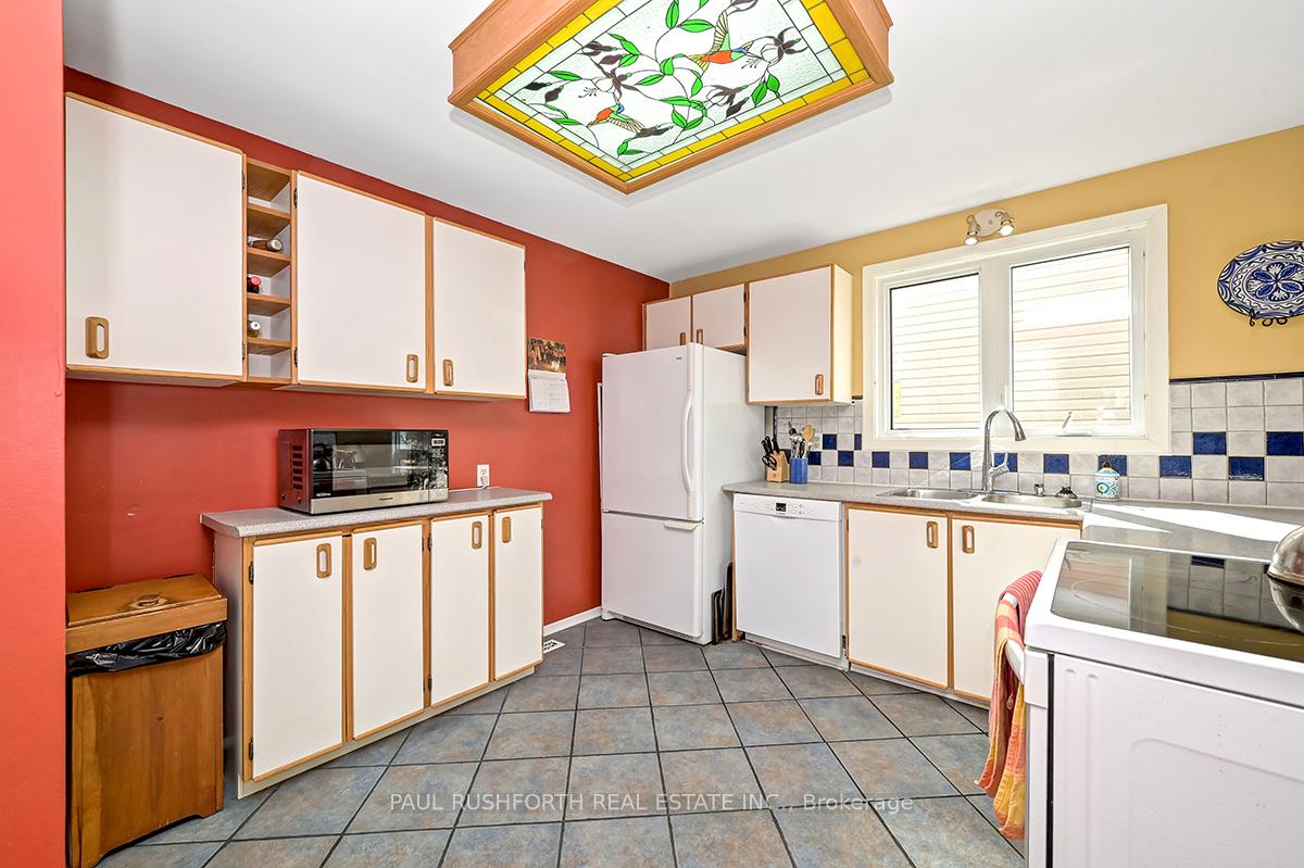 Photo 13 of 6106 Forestglen Crescent, Ottawa, Chapel Hill — HOMEH