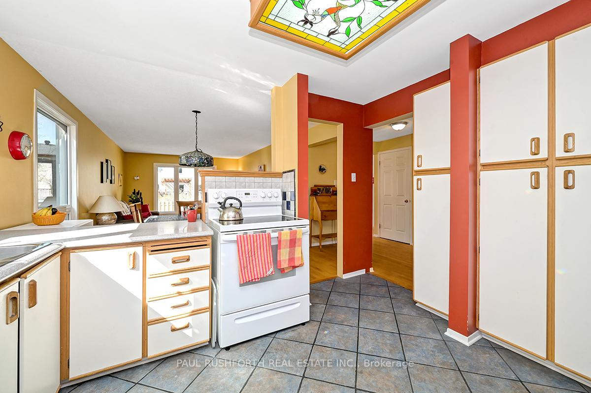 Photo 15 of 6106 Forestglen Crescent, Ottawa, Chapel Hill — HOMEH