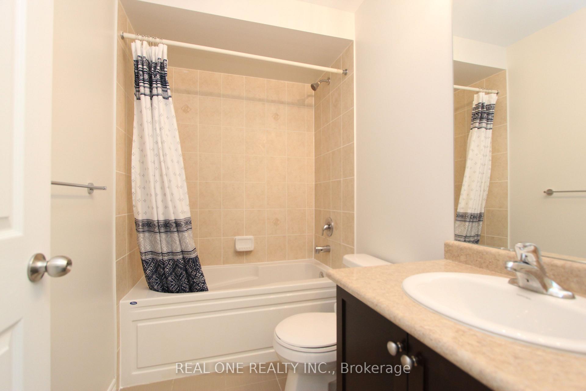 Photo 12 of 47 Dundas Way, Markham, Greensborough — HOMEH