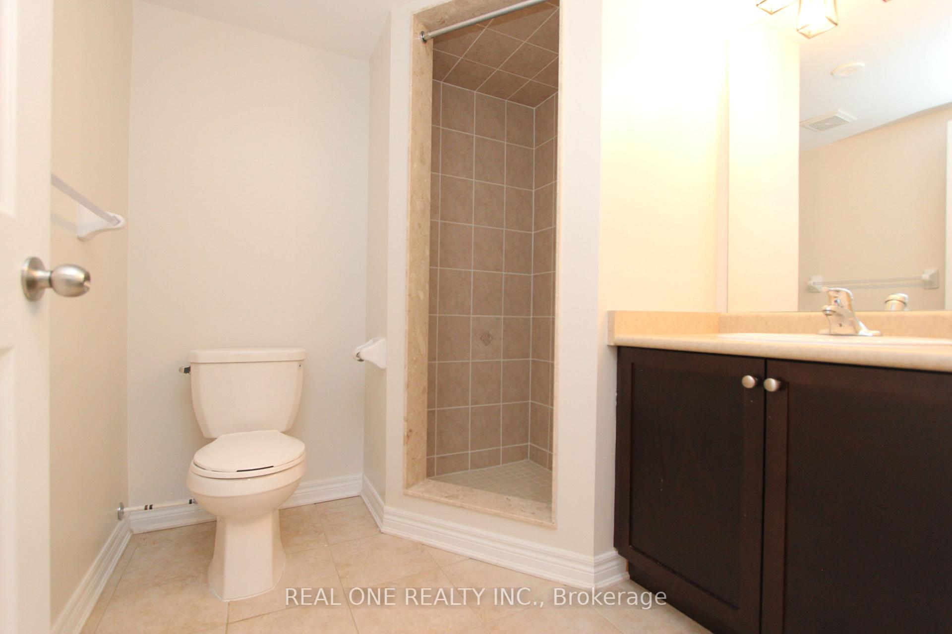 Photo 17 of 47 Dundas Way, Markham, Greensborough — HOMEH