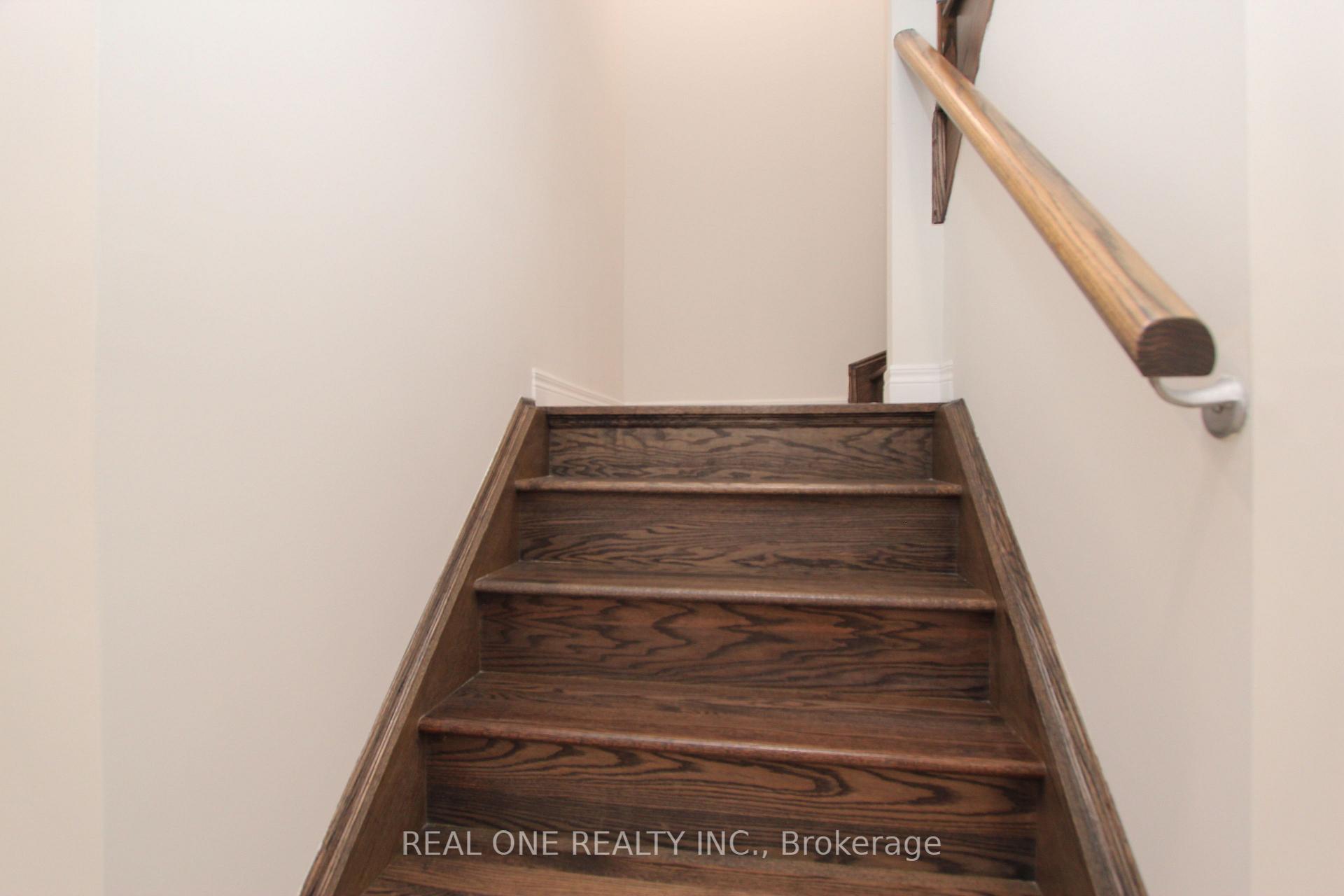 Photo 18 of 47 Dundas Way, Markham, Greensborough — HOMEH
