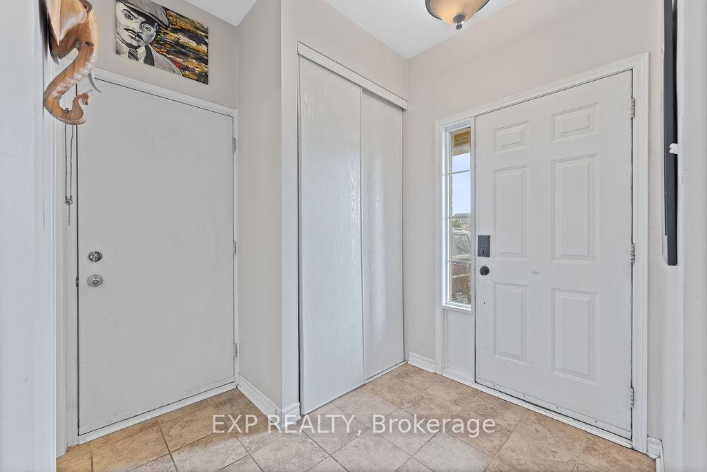 Photo 4 of 2176 Cavalier Way, Ottawa, Chapel Hill South - Orleans Village — HOMEH