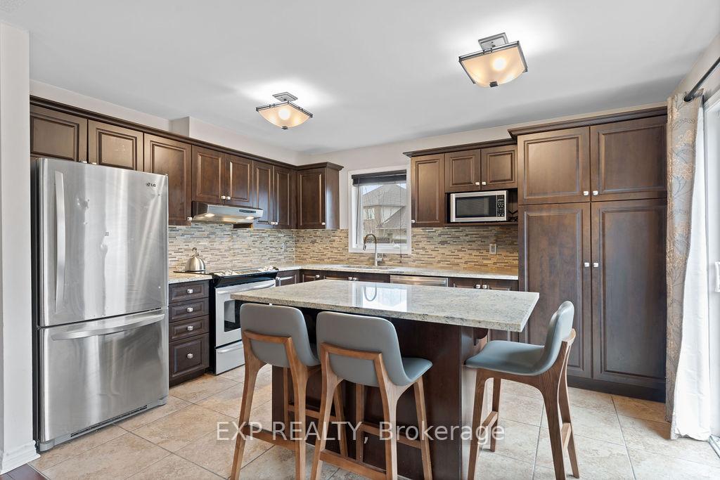 Photo 14 of 2176 Cavalier Way, Ottawa, Chapel Hill South - Orleans Village — HOMEH