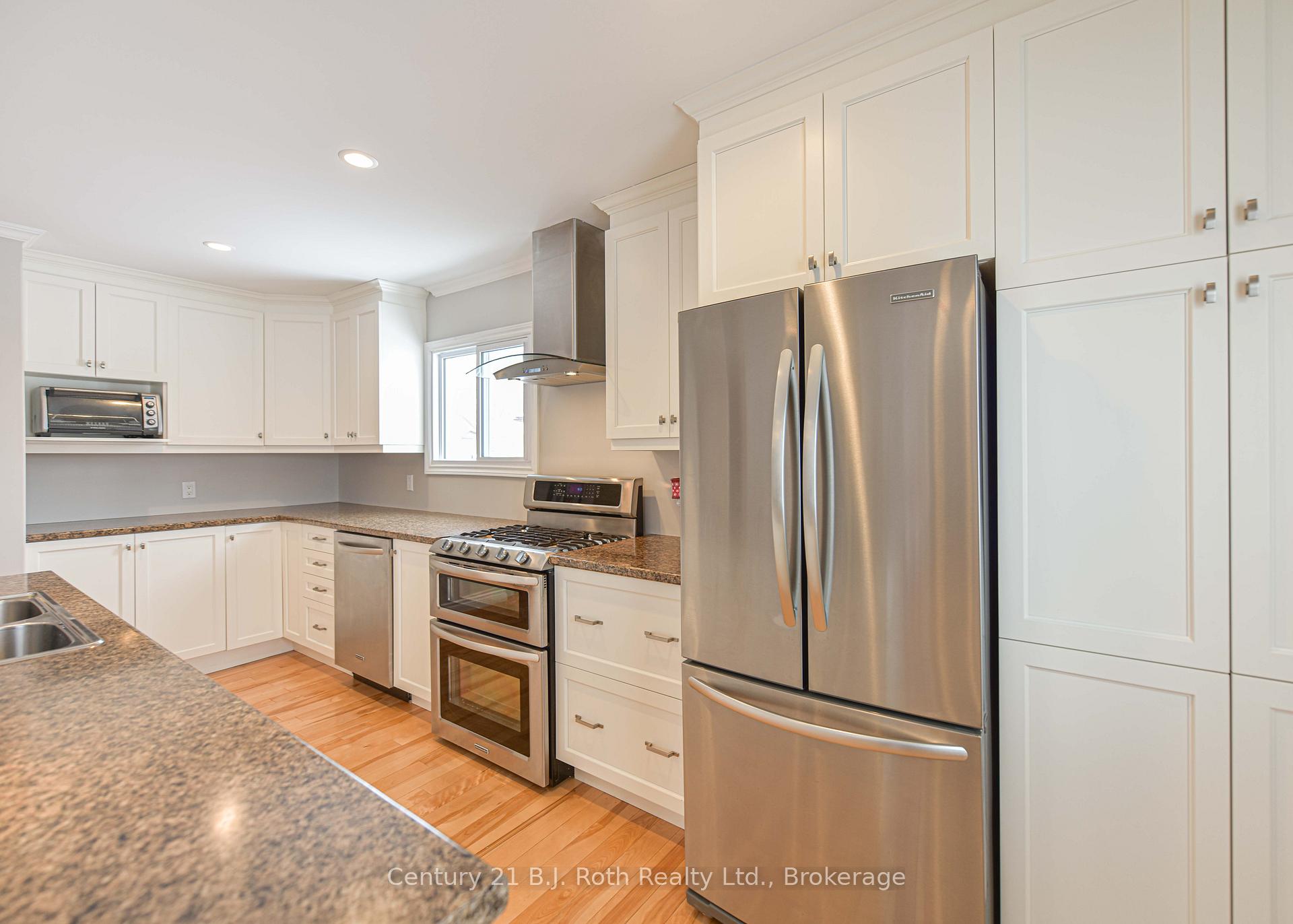 Photo 7 of 397 Bayview Parkway, Orillia — HOMEH