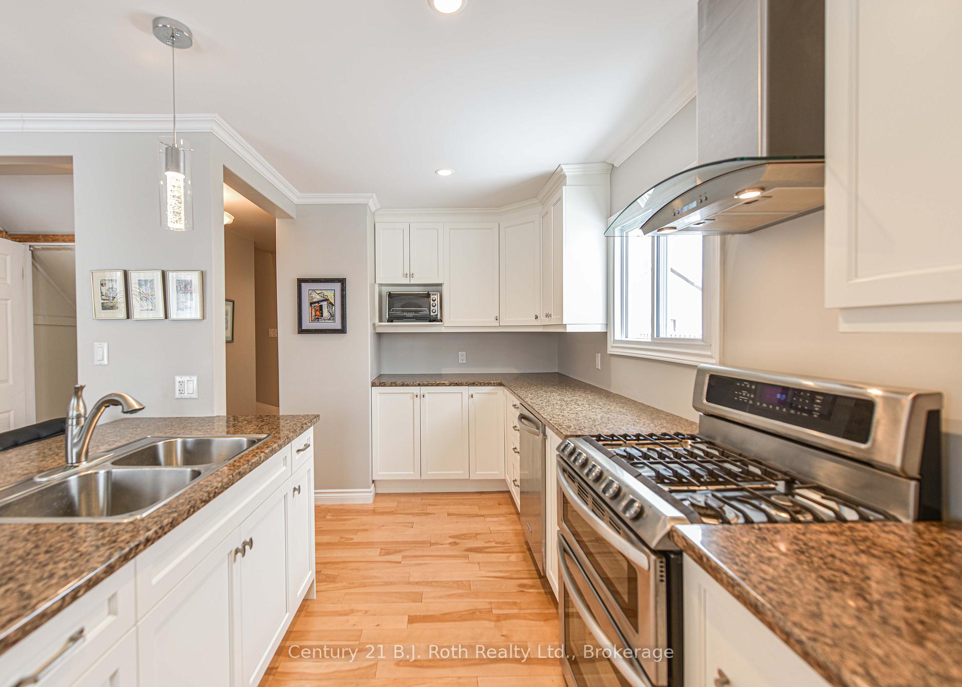 Photo 8 of 397 Bayview Parkway, Orillia — HOMEH