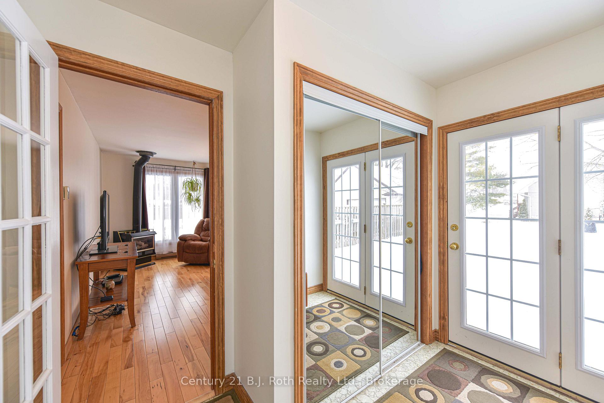 Photo 19 of 397 Bayview Parkway, Orillia — HOMEH