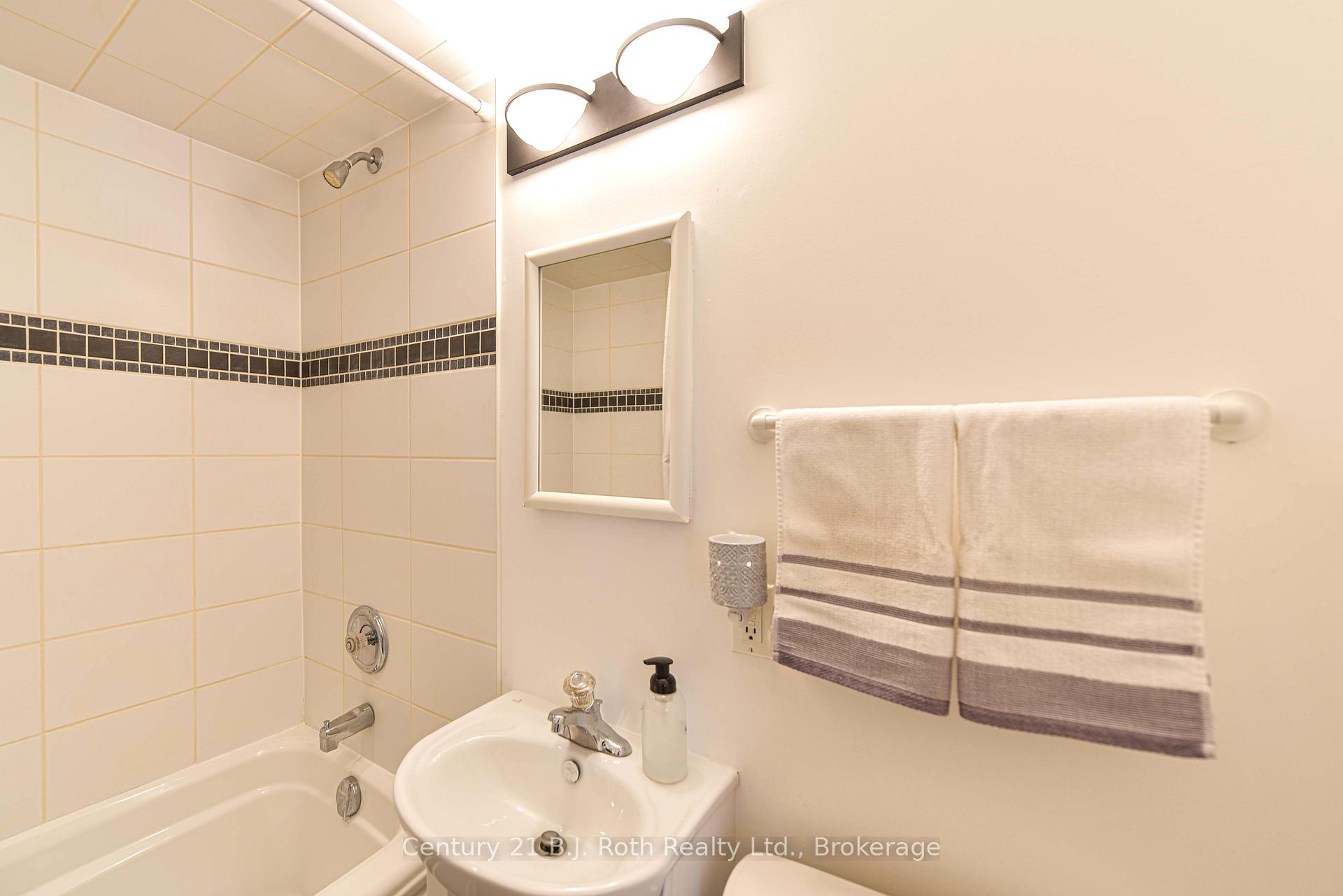 Photo 21 of 397 Bayview Parkway, Orillia — HOMEH