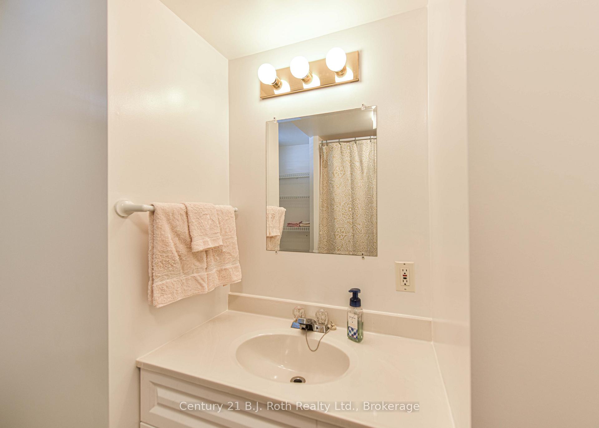 Photo 28 of 397 Bayview Parkway, Orillia — HOMEH