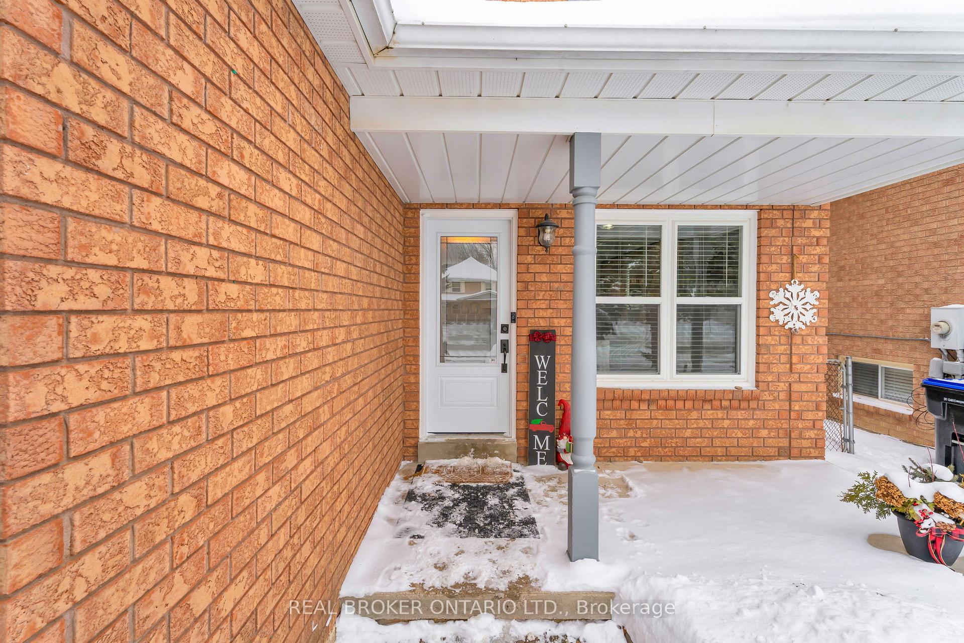 Photo 3 of 126 Heydon Avenue, New Tecumseth, Alliston — HOMEH