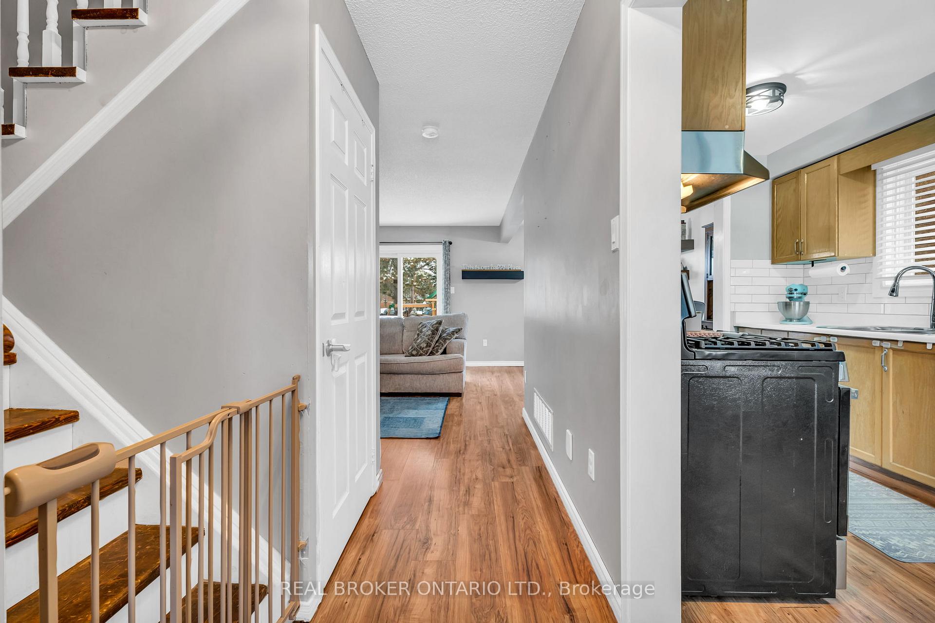 Photo 5 of 126 Heydon Avenue, New Tecumseth, Alliston — HOMEH