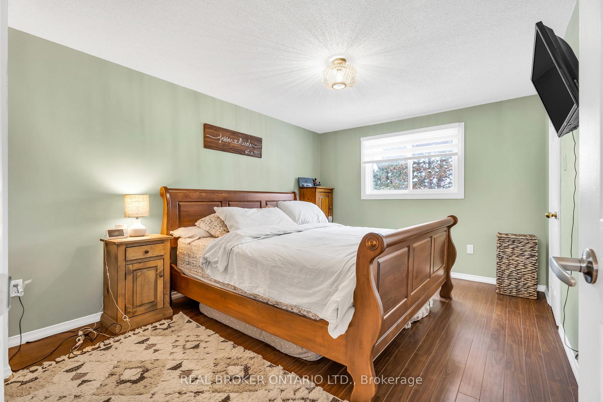 Photo 20 of 126 Heydon Avenue, New Tecumseth, Alliston — HOMEH