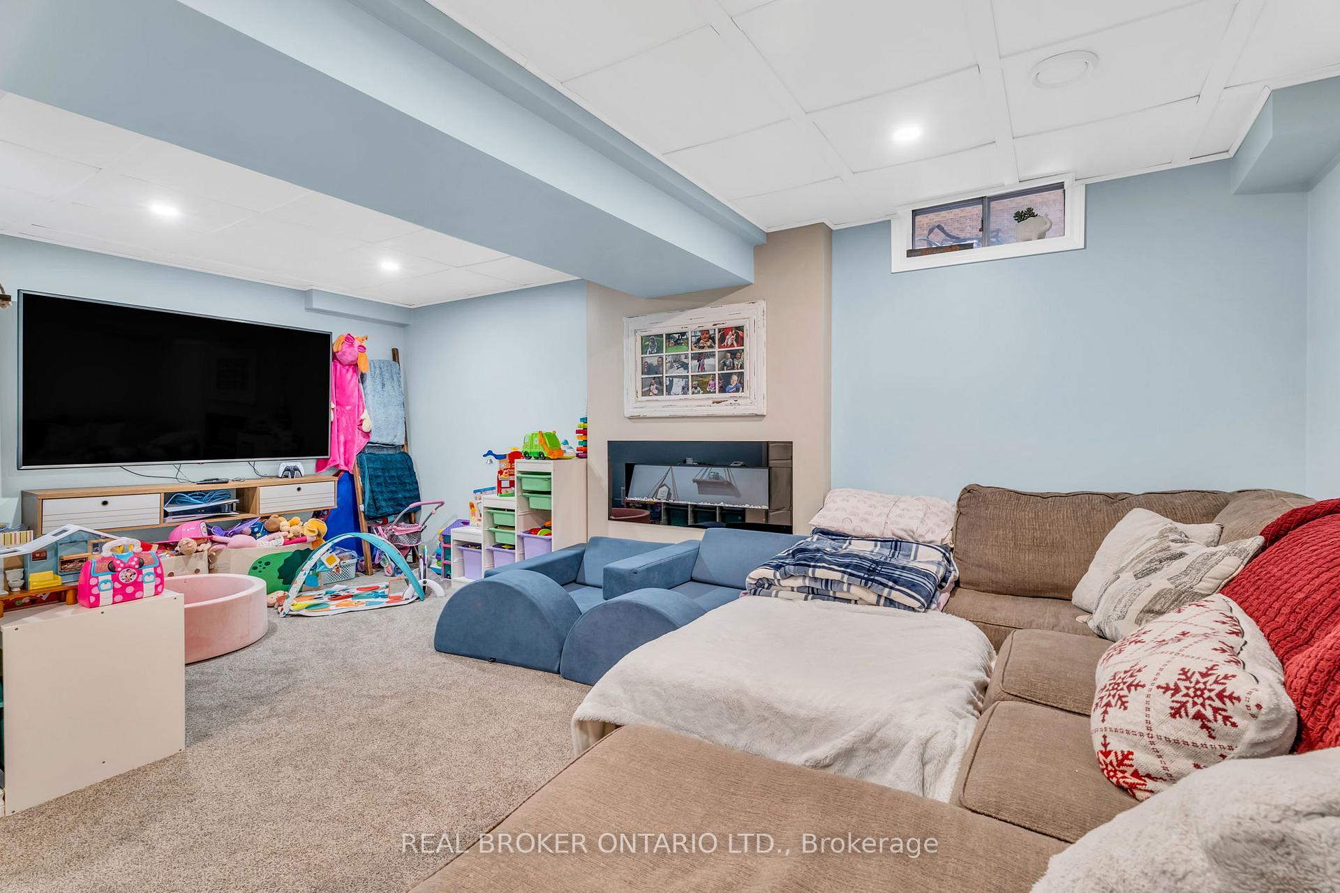 Photo 26 of 126 Heydon Avenue, New Tecumseth, Alliston — HOMEH