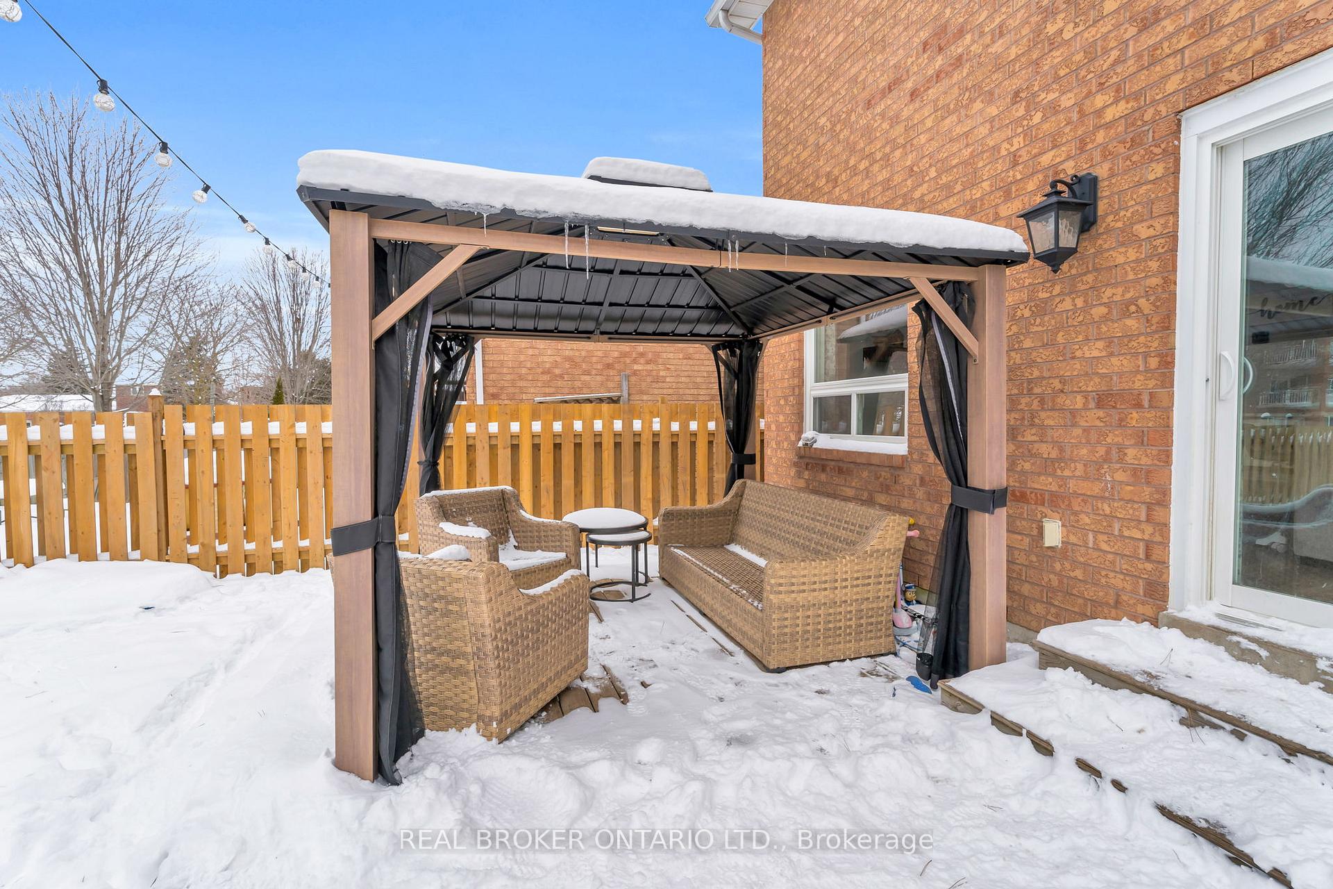 Photo 32 of 126 Heydon Avenue, New Tecumseth, Alliston — HOMEH