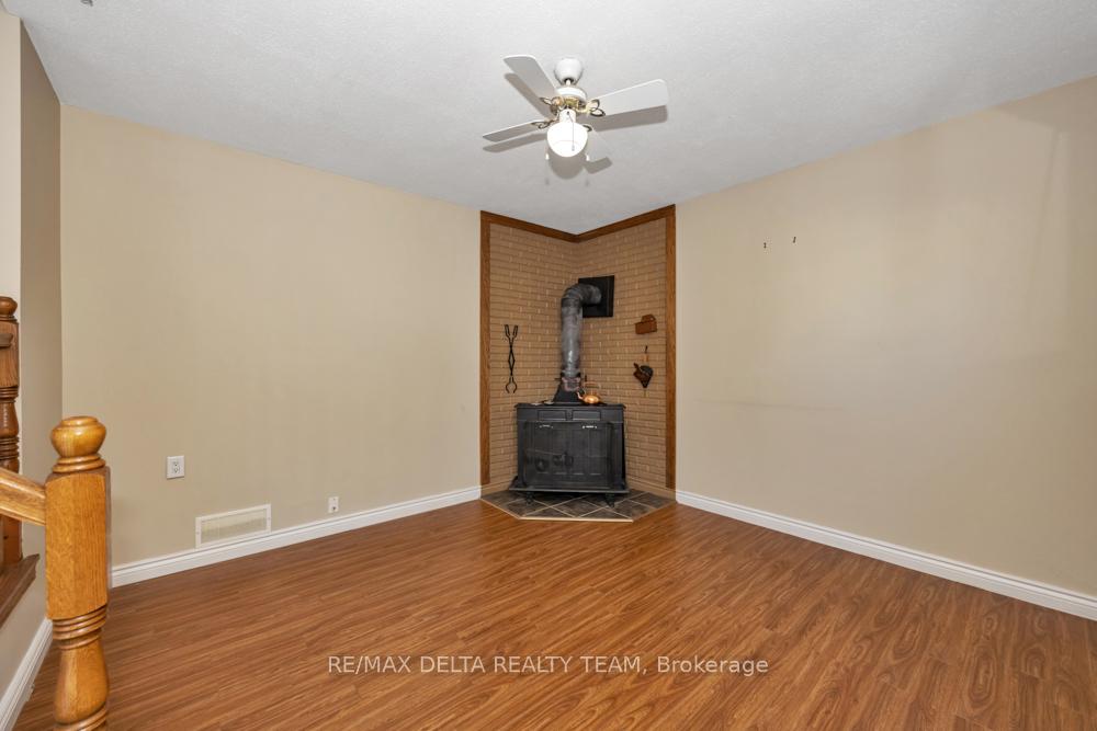 Photo 17 of 1149 St Jerome Crescent, Ottawa, Convent Glen North — HOMEH