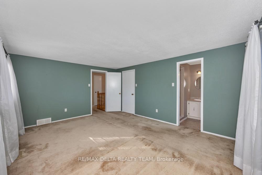 Photo 22 of 1149 St Jerome Crescent, Ottawa, Convent Glen North — HOMEH
