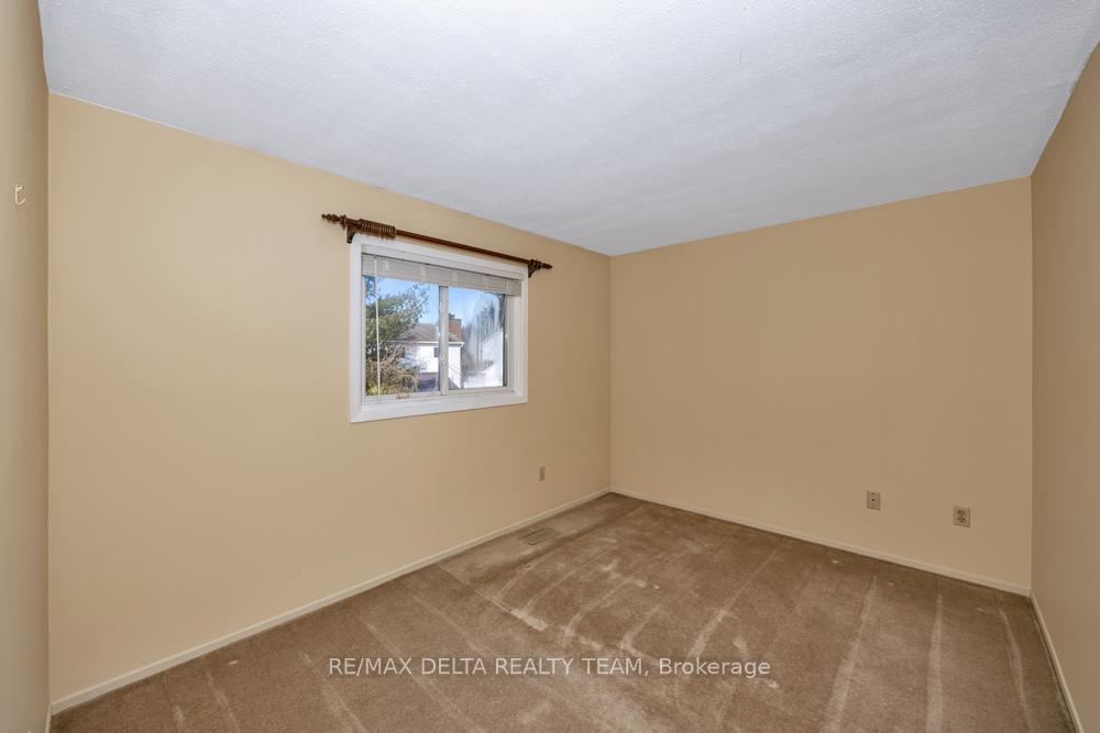 Photo 29 of 1149 St Jerome Crescent, Ottawa, Convent Glen North — HOMEH