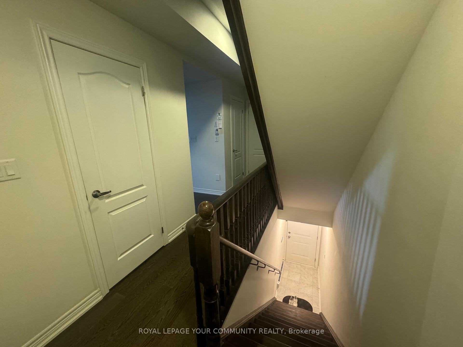 Photo 4 of Unit B, 109 Luzon Avenue, Markham, Box Grove — HOMEH