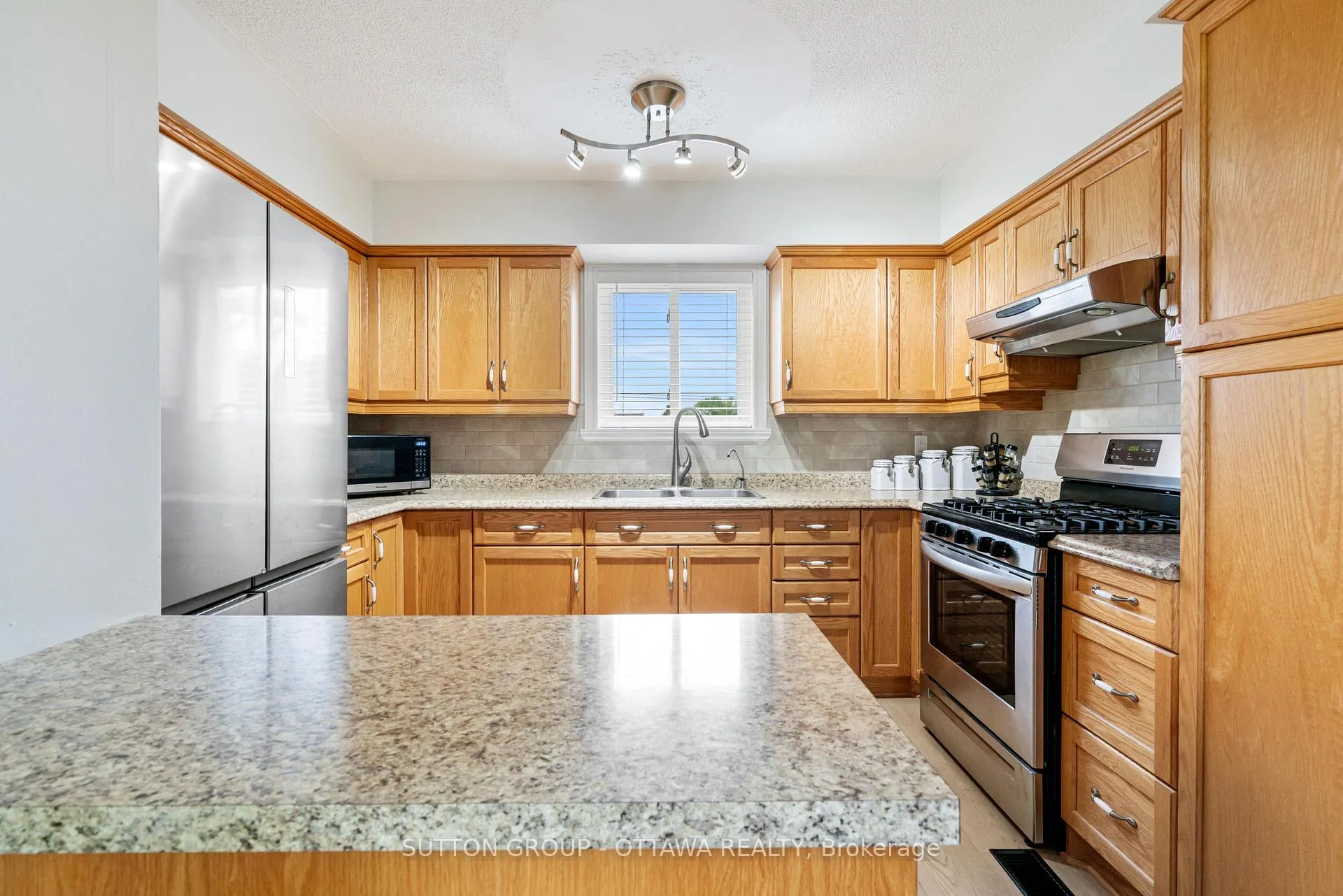 Photo 9 of 20330 Lochiel Road, North Glengarry, North Glengarry (Lochiel) Twp — HOMEH