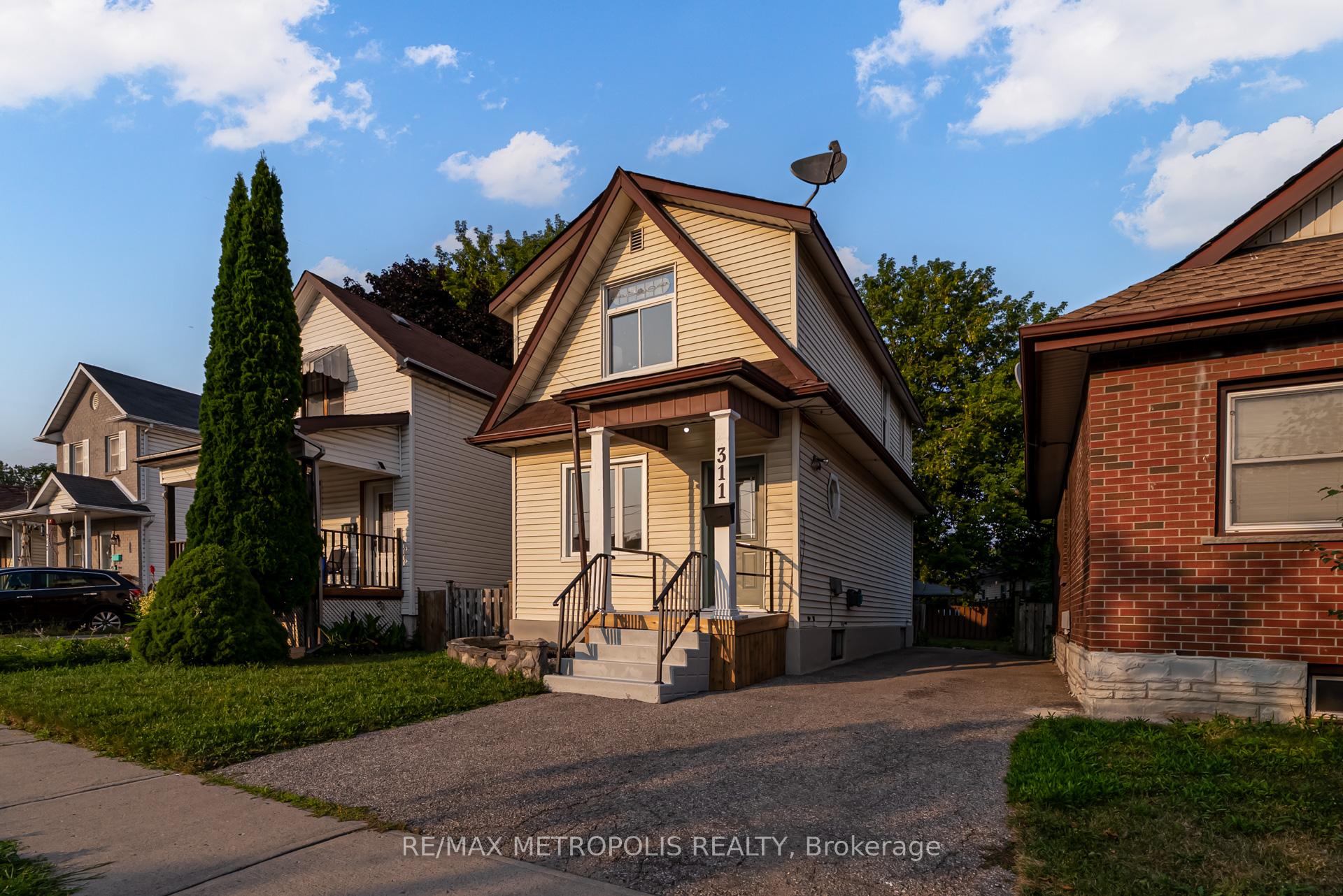 Front of 311 French Street