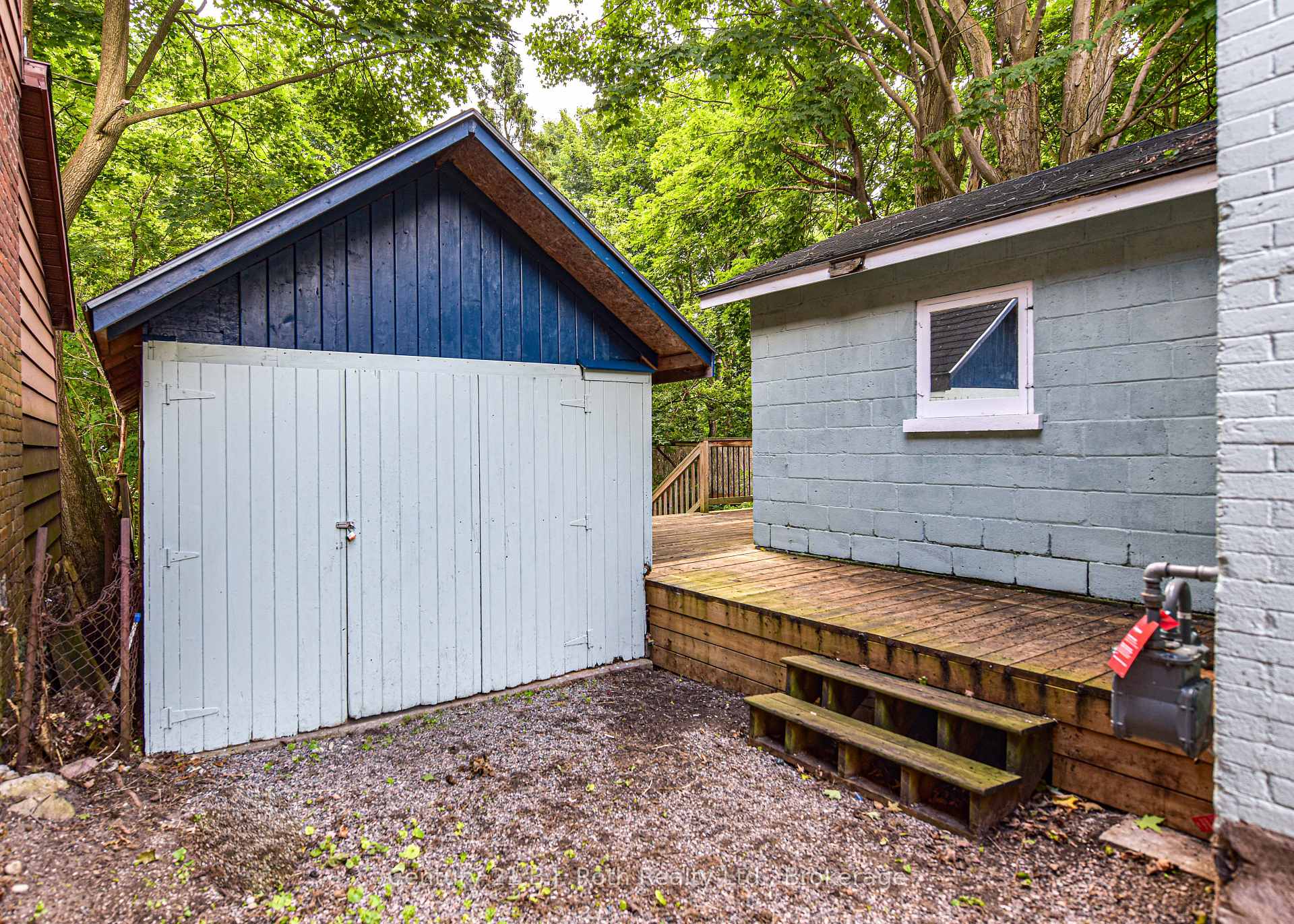 Photo 4 of 235 Harvey Street, Orillia — HOMEH