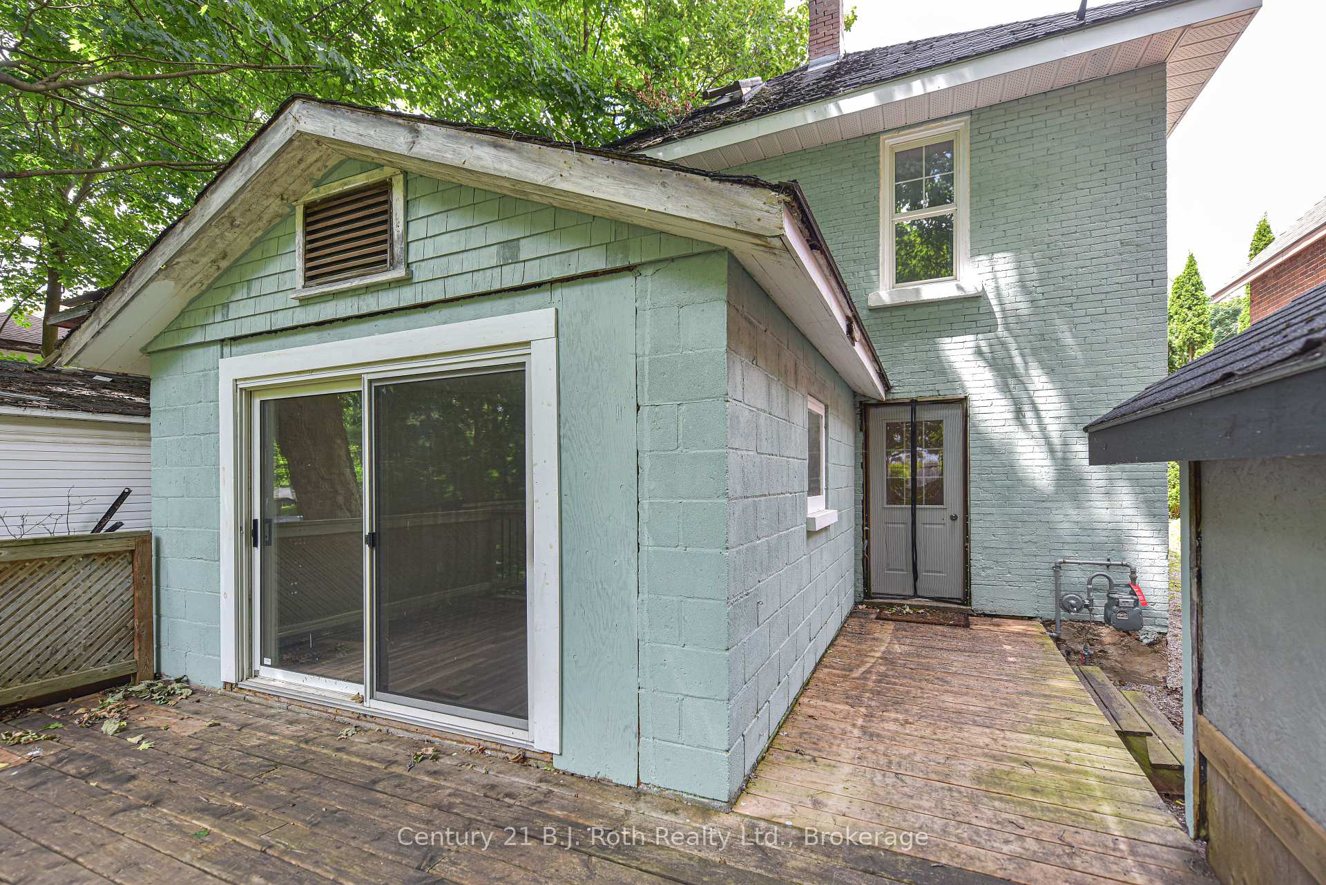 Photo 6 of 235 Harvey Street, Orillia — HOMEH