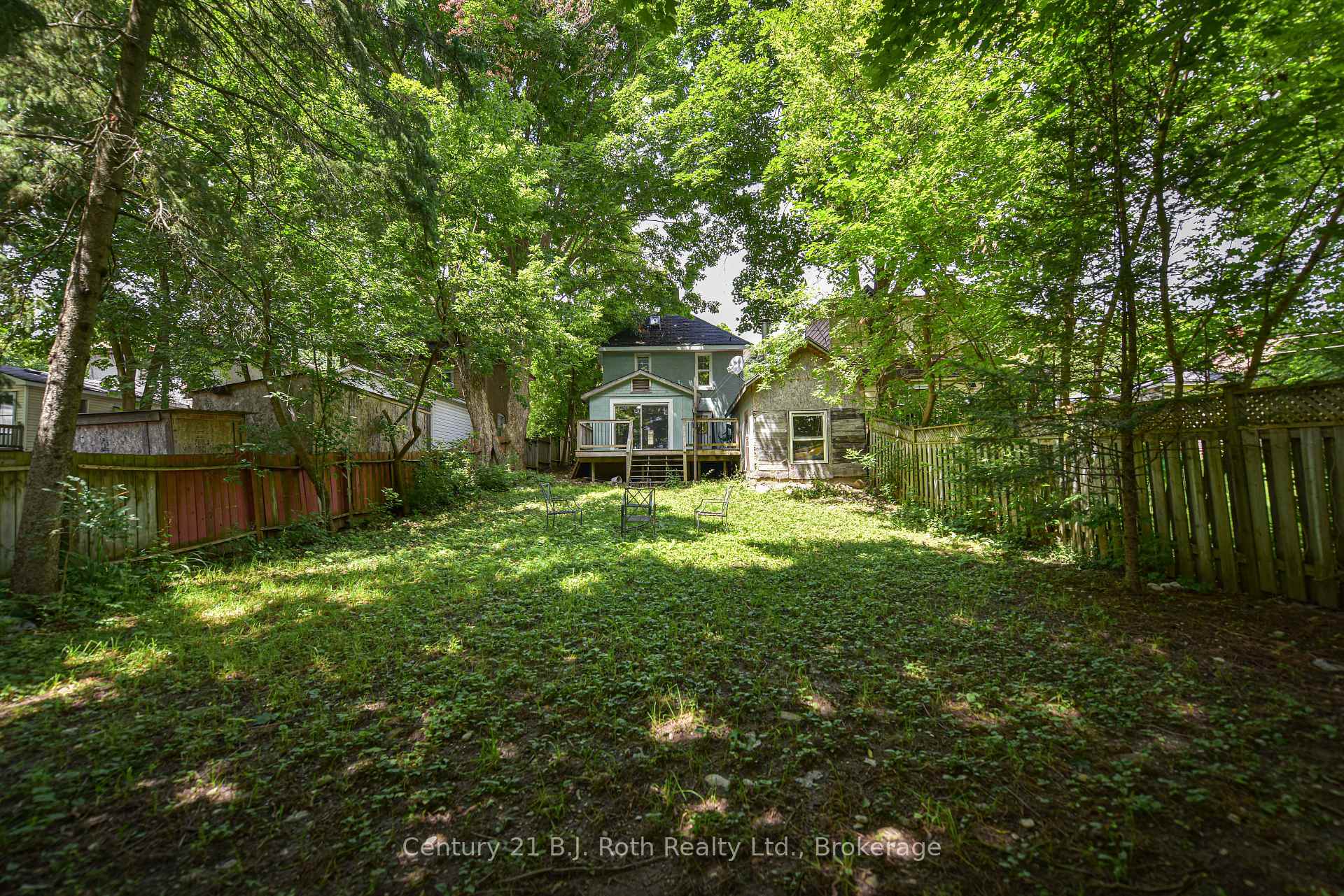 Photo 10 of 235 Harvey Street, Orillia — HOMEH
