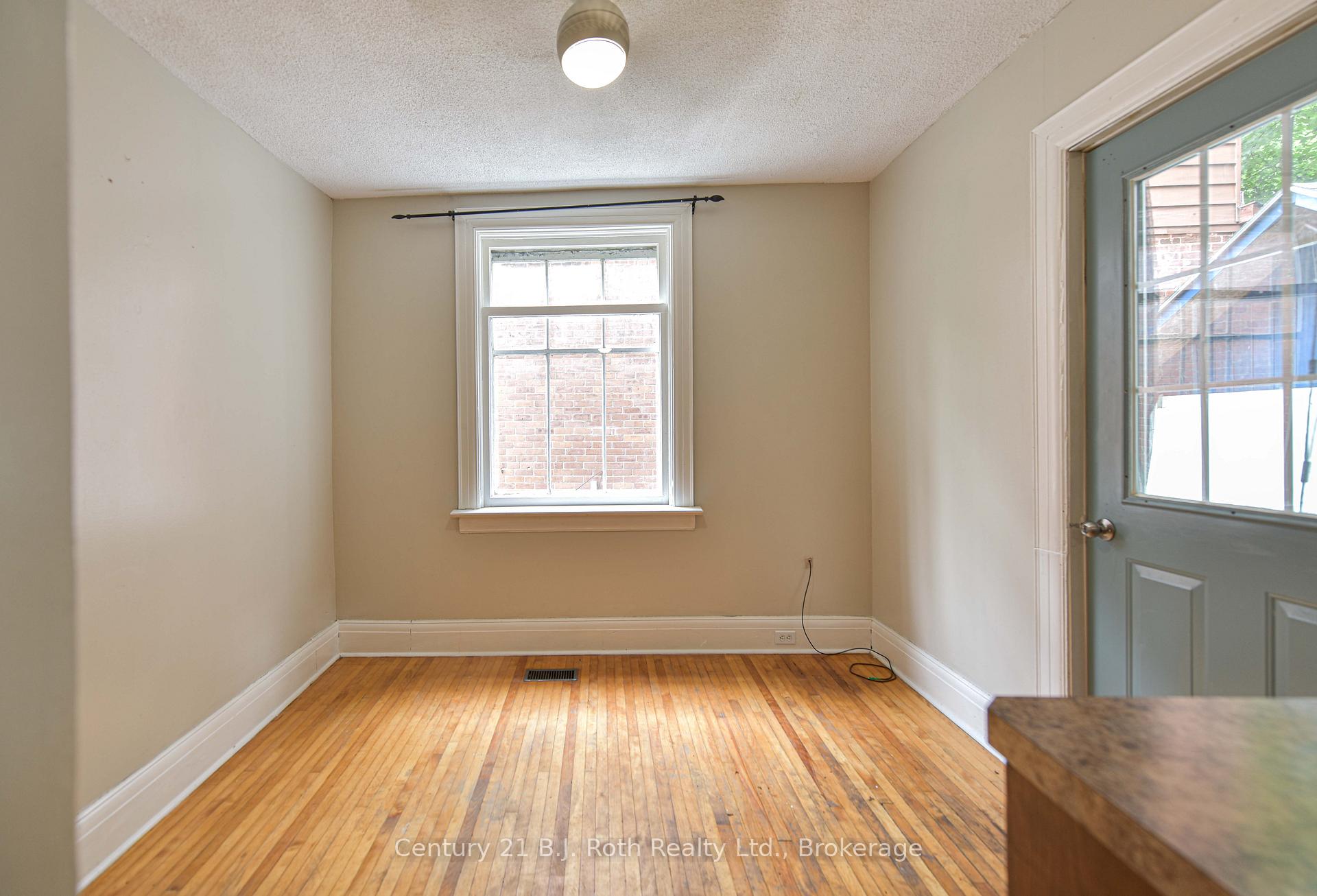 Photo 27 of 235 Harvey Street, Orillia — HOMEH