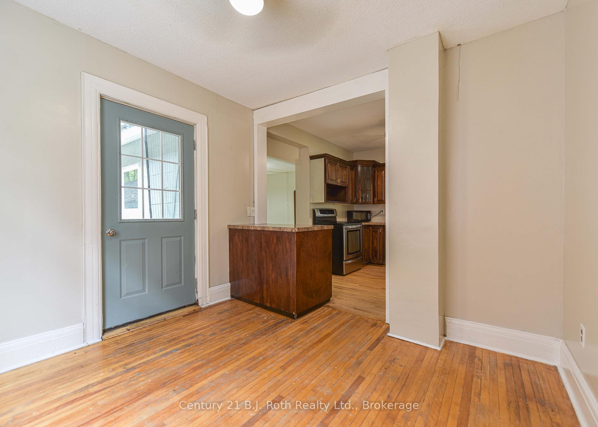 Photo 28 of 235 Harvey Street, Orillia — HOMEH