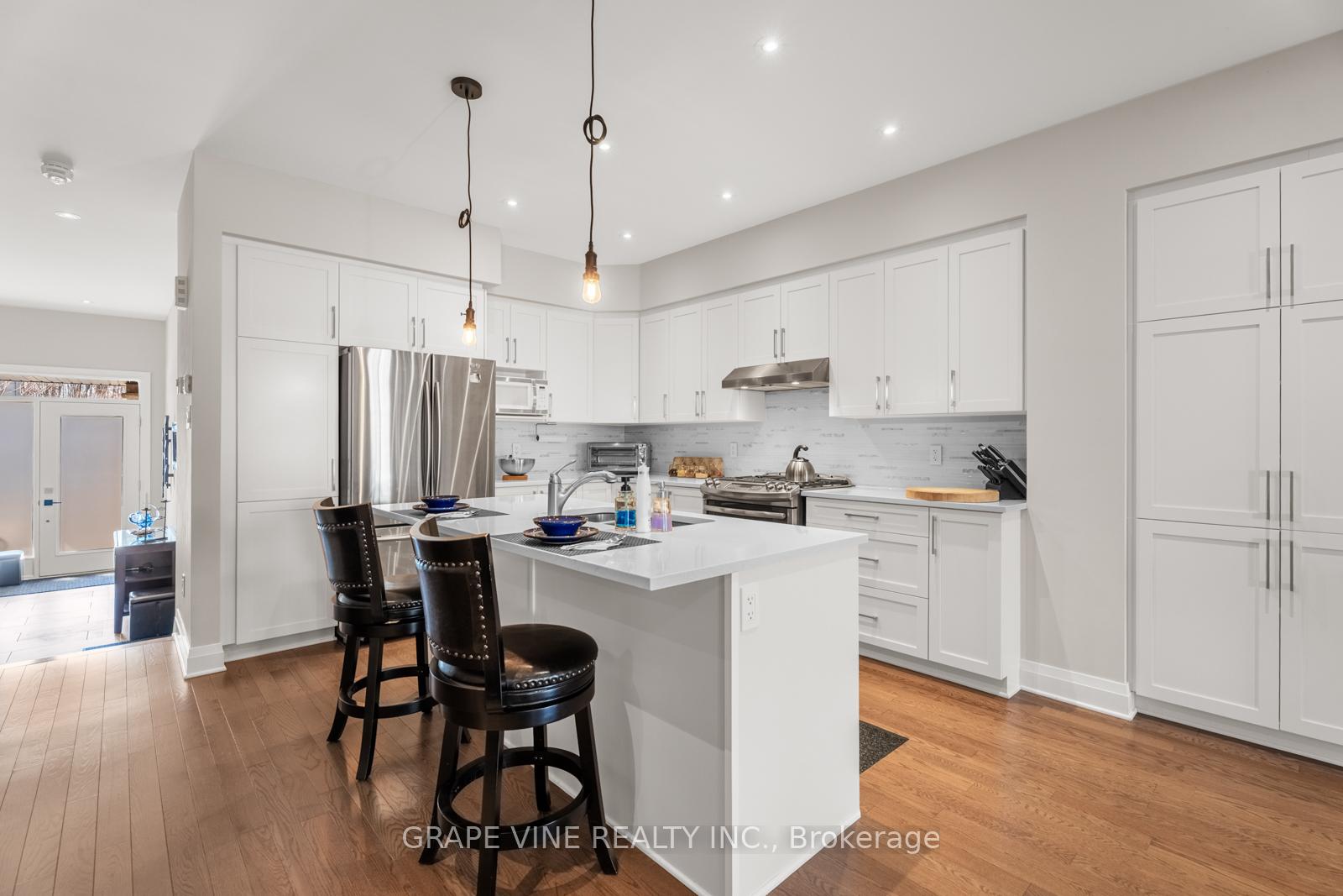 Photo 8 of 237 Shinleaf Crescent, Ottawa, Mer Bleue/Bradley Estates/Anderson Park — HOMEH
