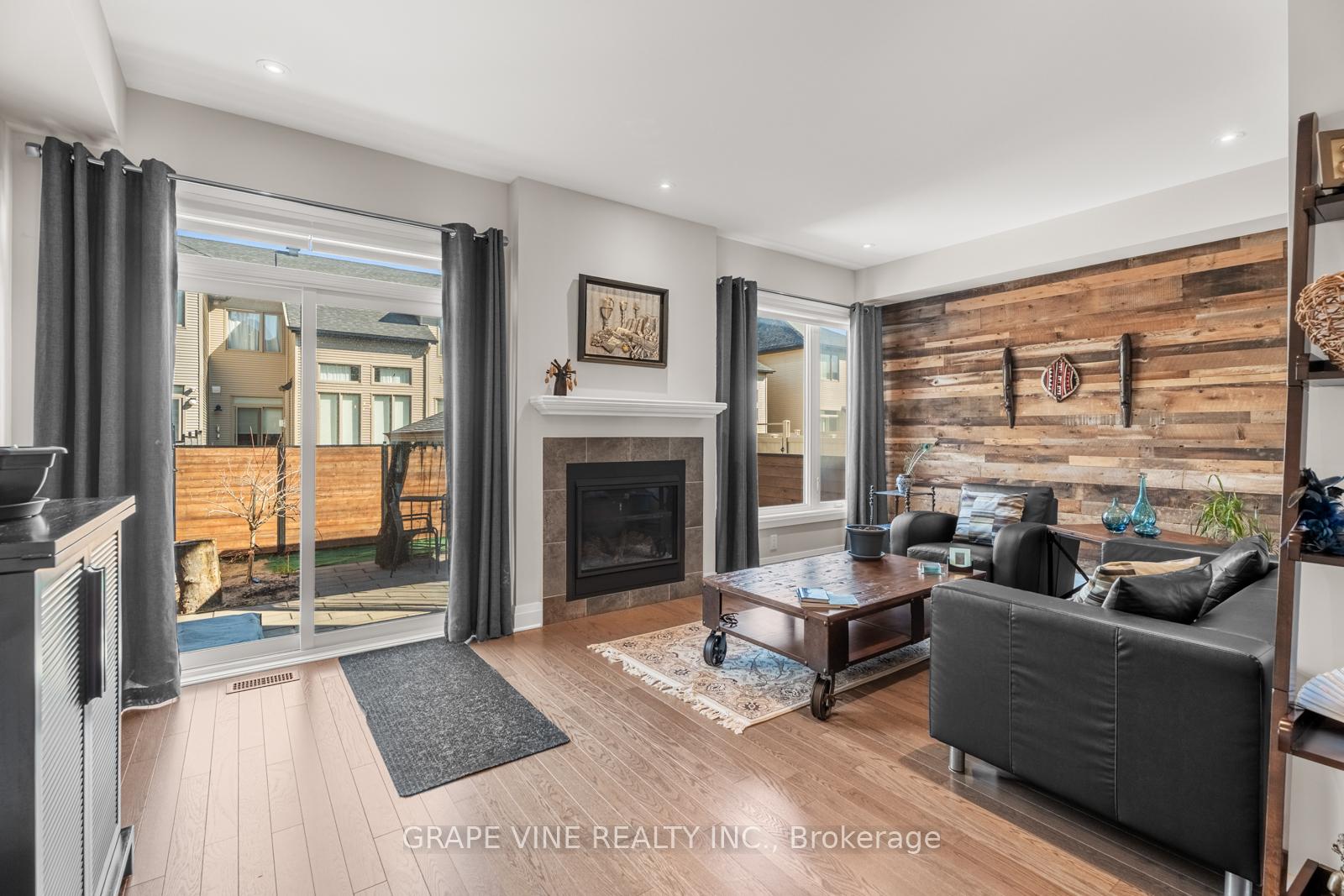 Photo 14 of 237 Shinleaf Crescent, Ottawa, Mer Bleue/Bradley Estates/Anderson Park — HOMEH