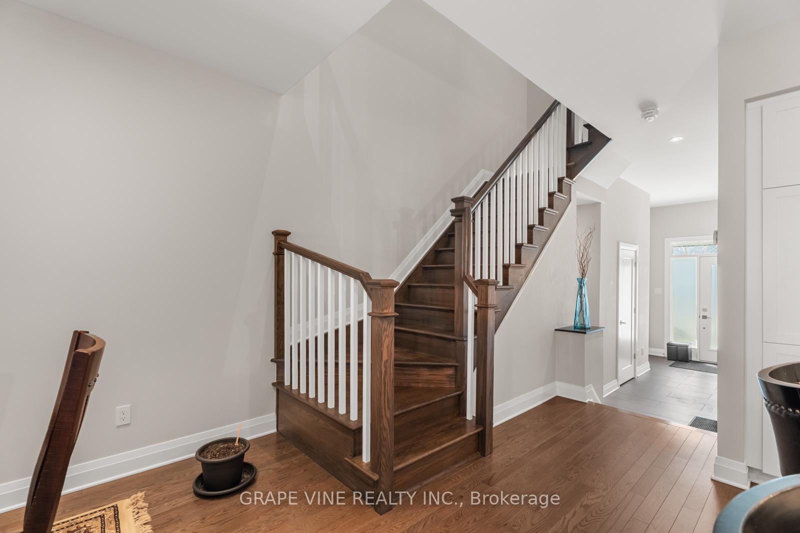 Photo 19 of 237 Shinleaf Crescent, Ottawa, Mer Bleue/Bradley Estates/Anderson Park — HOMEH