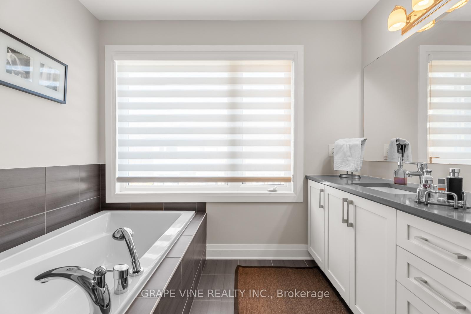 Photo 24 of 237 Shinleaf Crescent, Ottawa, Mer Bleue/Bradley Estates/Anderson Park — HOMEH