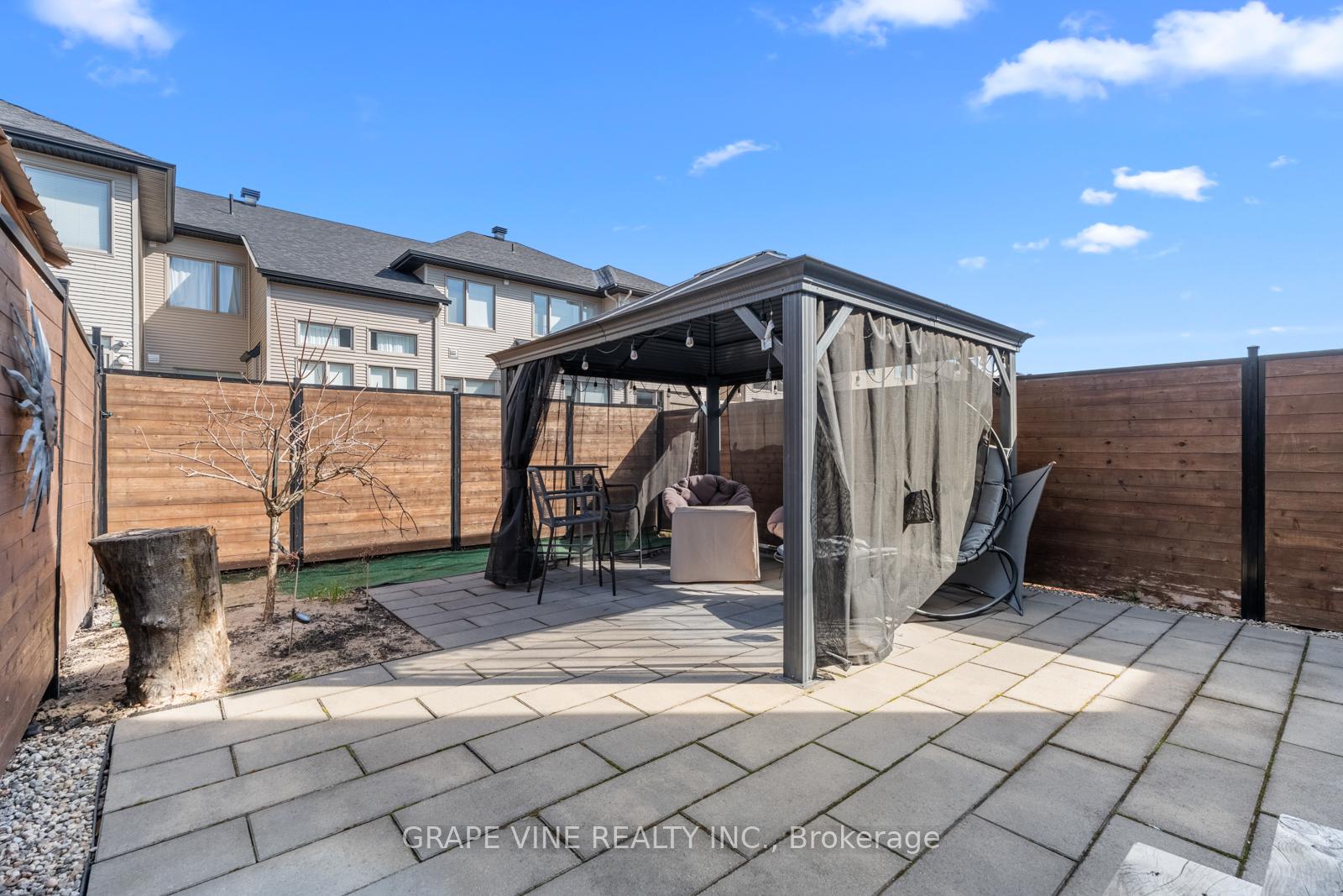 Photo 33 of 237 Shinleaf Crescent, Ottawa, Mer Bleue/Bradley Estates/Anderson Park — HOMEH