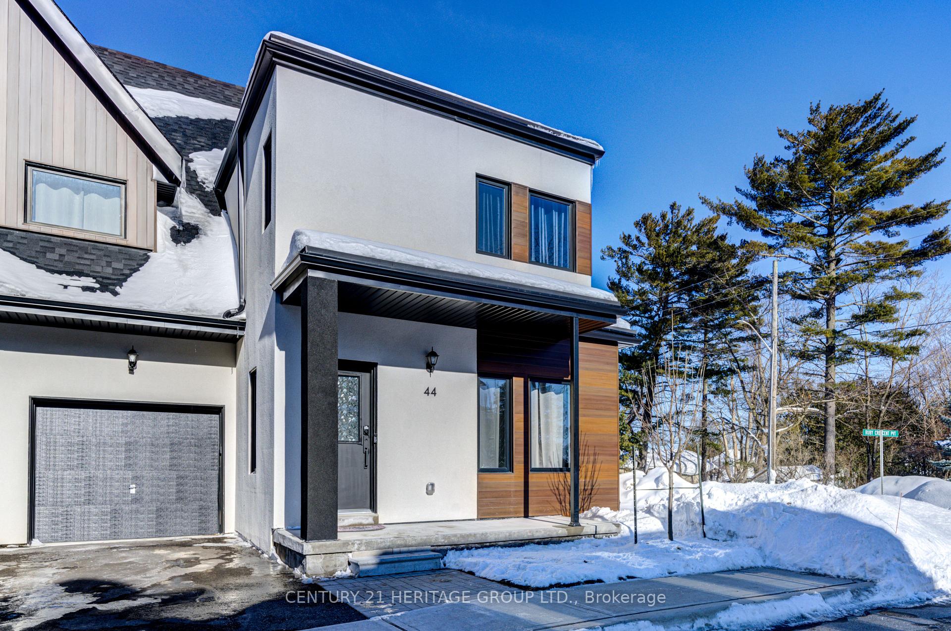 Photo 1 of 44 Ruby Crescent, Orillia — HOMEH