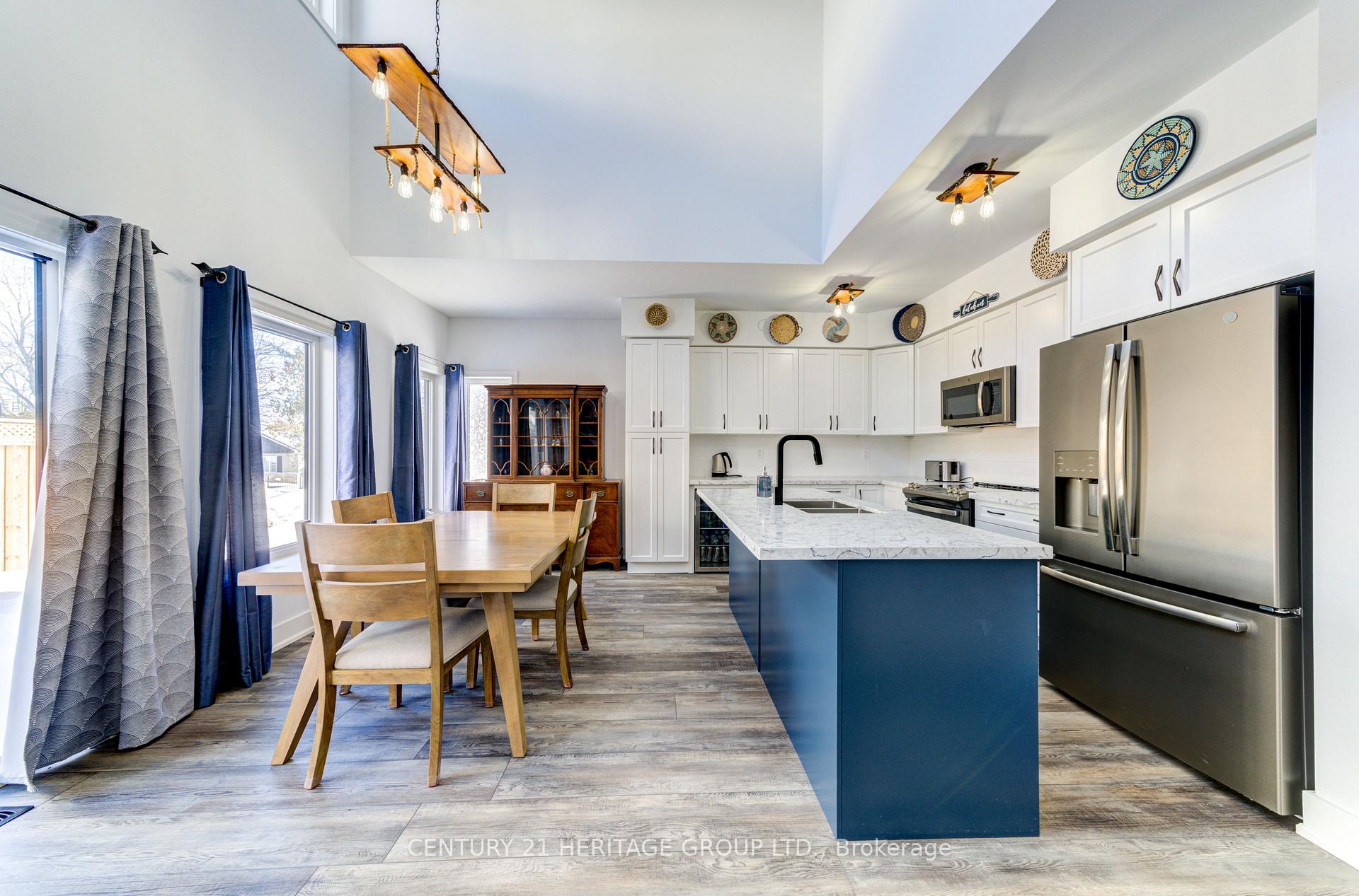 Photo 4 of 44 Ruby Crescent, Orillia — HOMEH