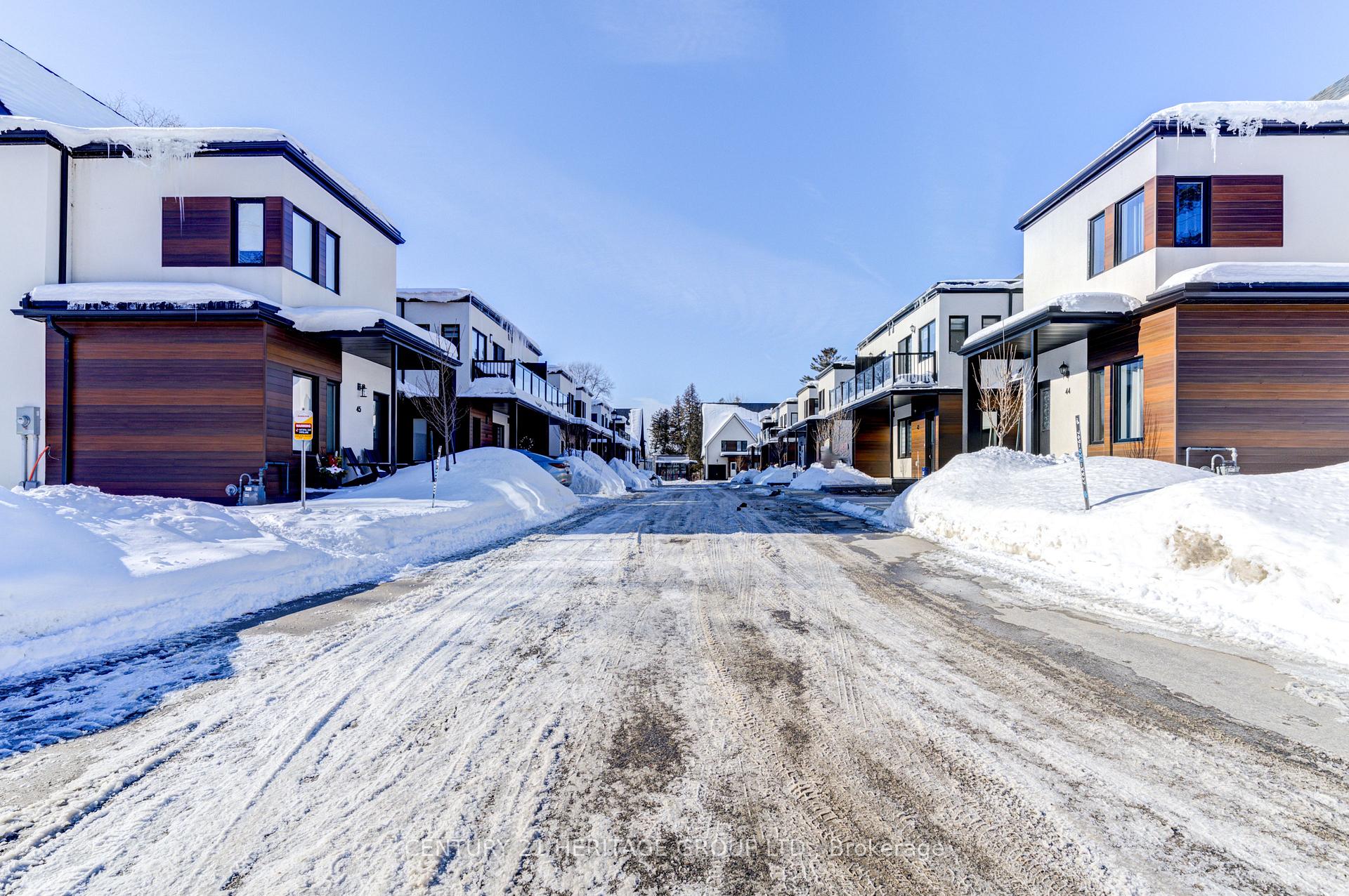 Photo 19 of 44 Ruby Crescent, Orillia — HOMEH