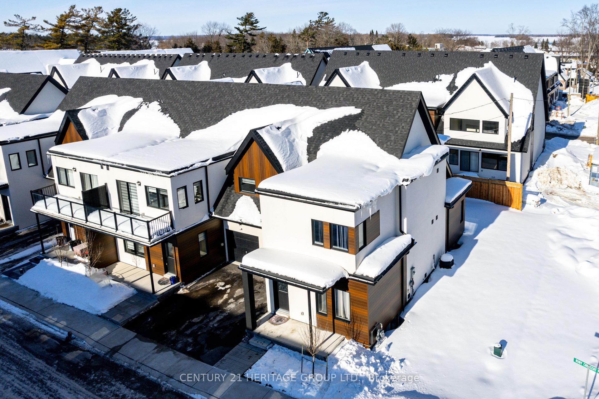 Photo 20 of 44 Ruby Crescent, Orillia — HOMEH