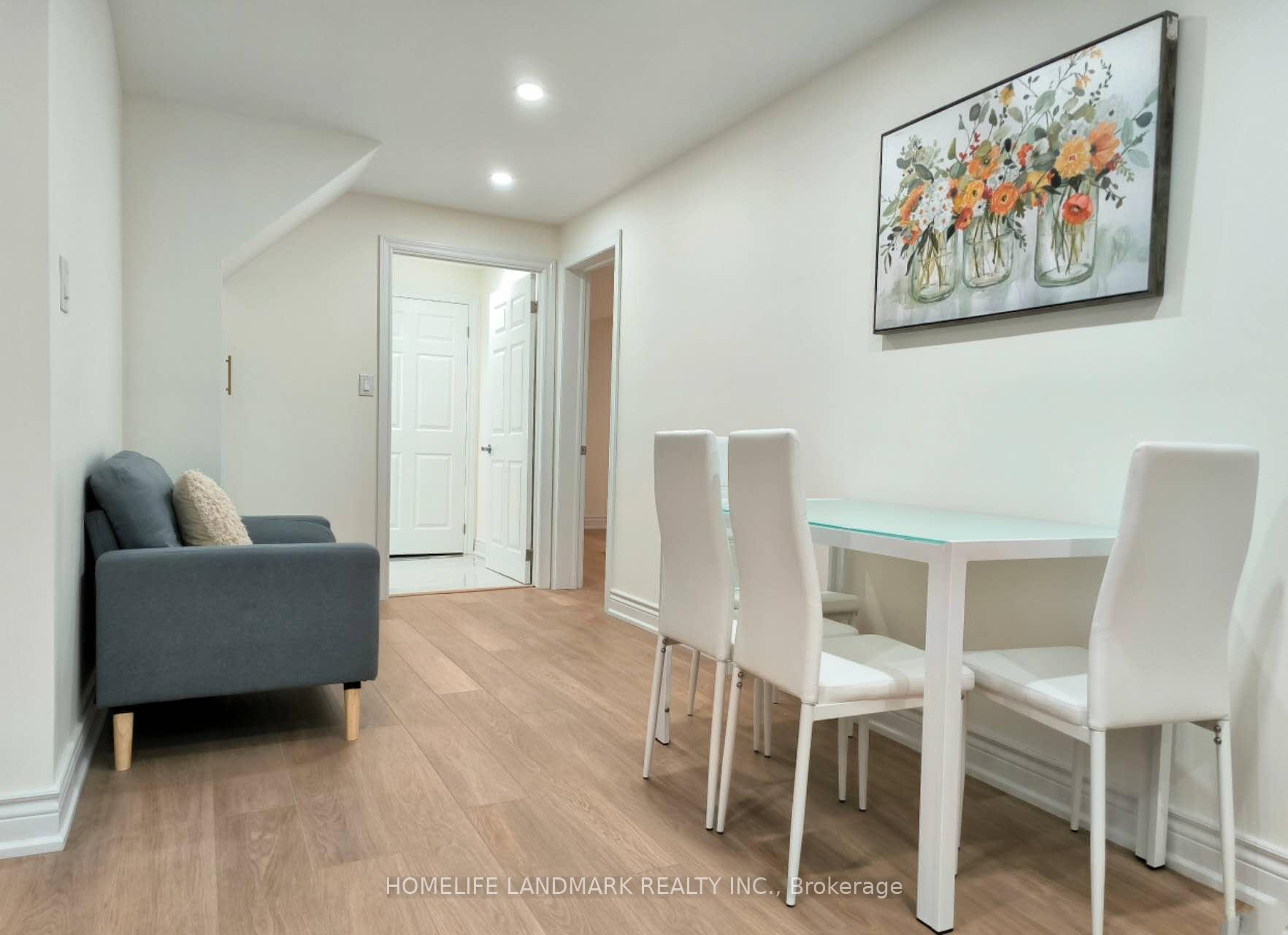 Photo 3 of 68 Cairns Drive, Markham, Raymerville — HOMEH