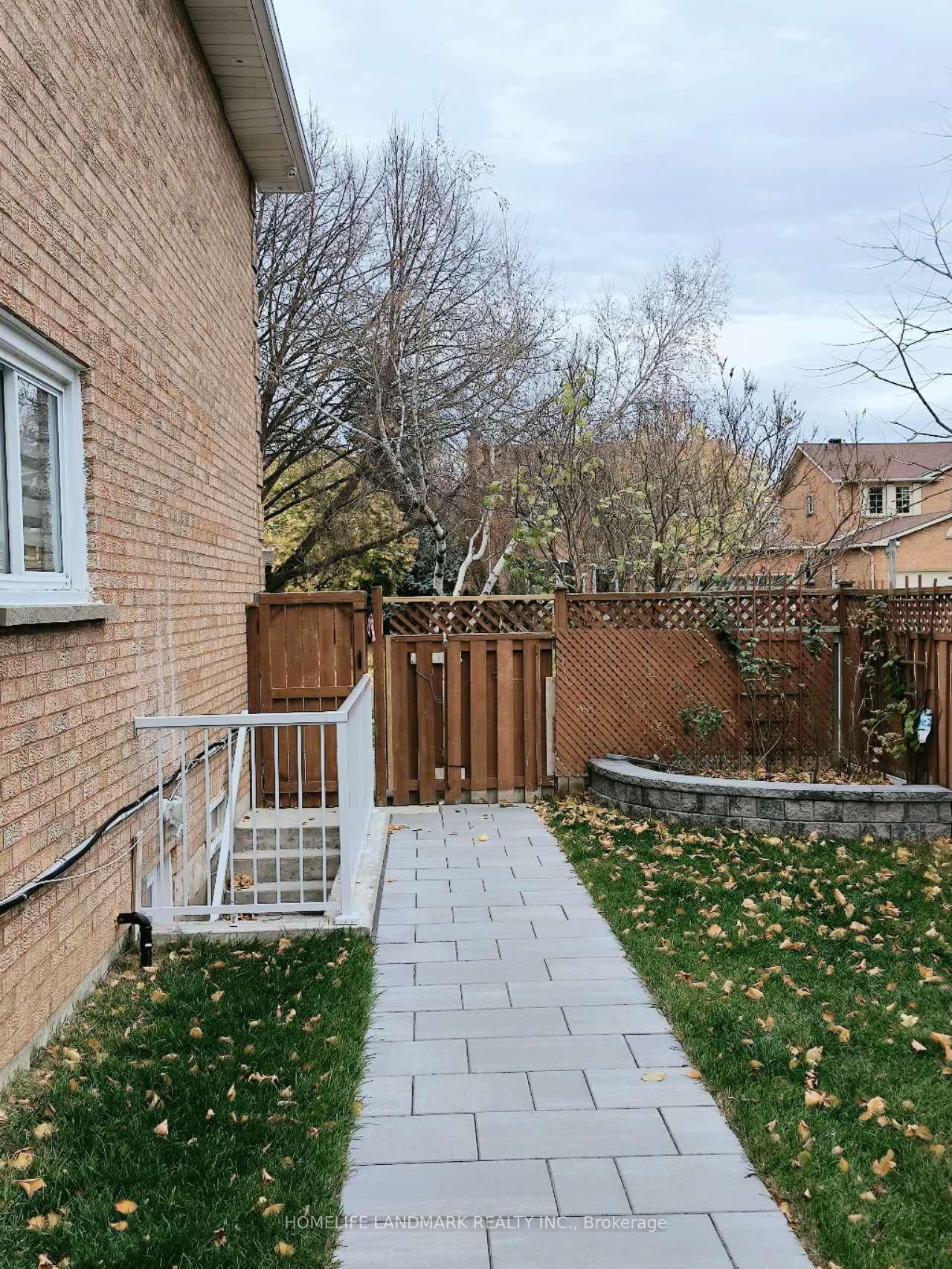 Photo 9 of 68 Cairns Drive, Markham, Raymerville — HOMEH