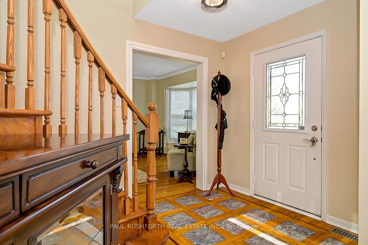 Photo 2 of 898 Raftsman Lane, Ottawa, Convent Glen — HOMEH