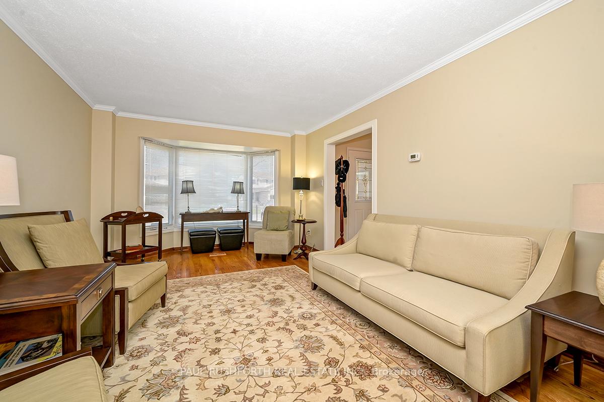 Photo 4 of 898 Raftsman Lane, Ottawa, Convent Glen — HOMEH