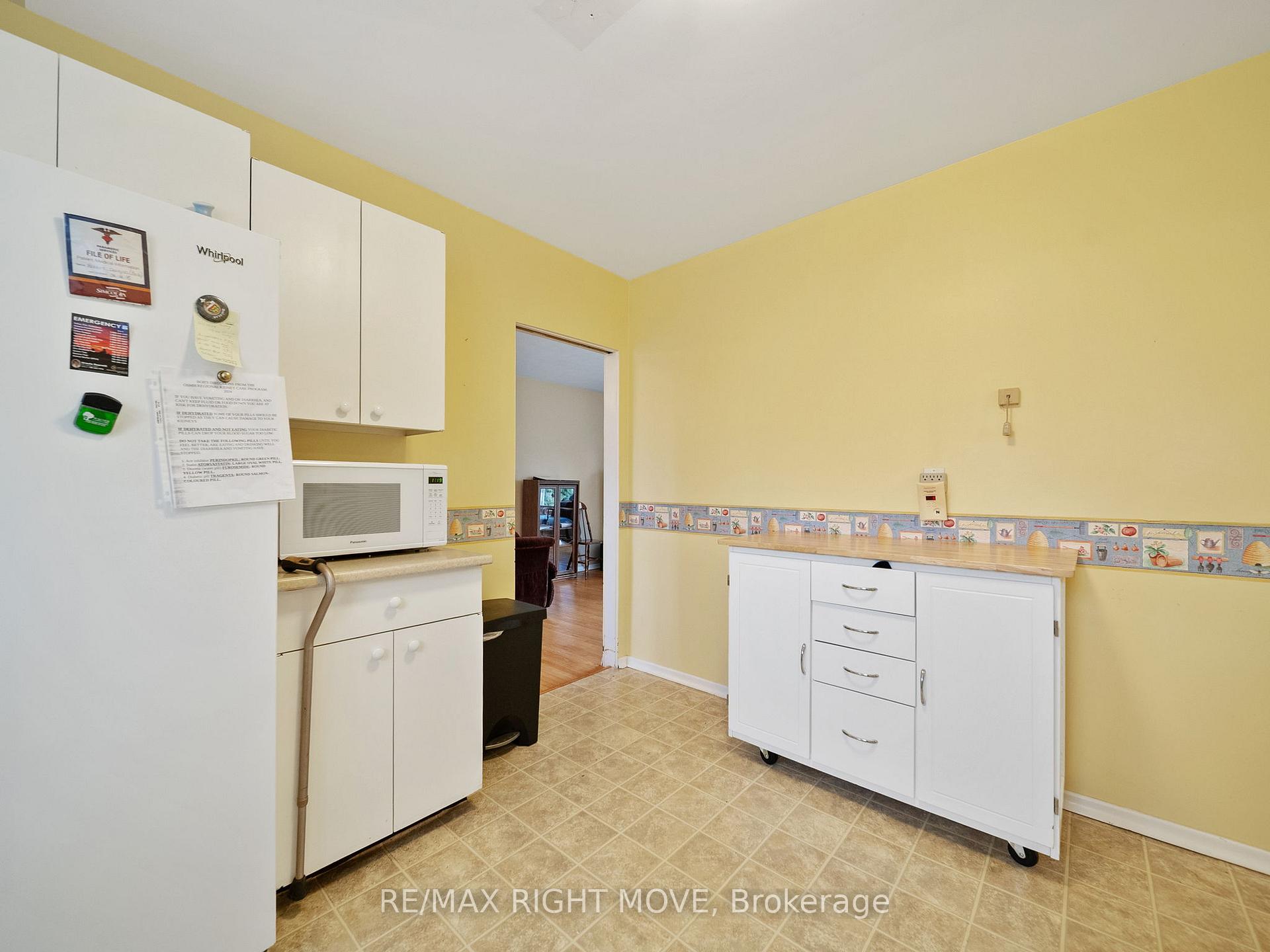 Photo 13 of 190 Martin Drive, Orillia — HOMEH