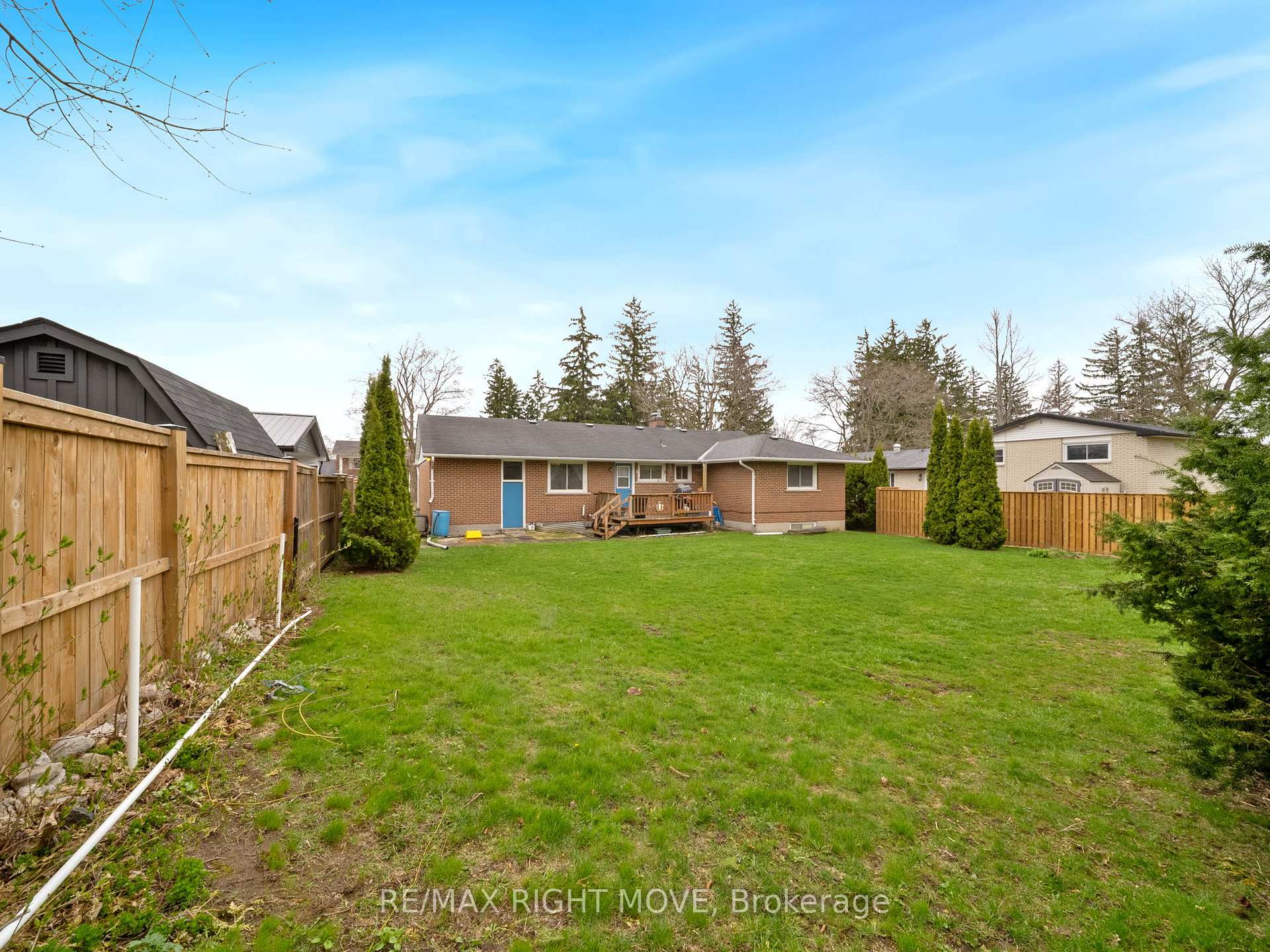Photo 25 of 190 Martin Drive, Orillia — HOMEH