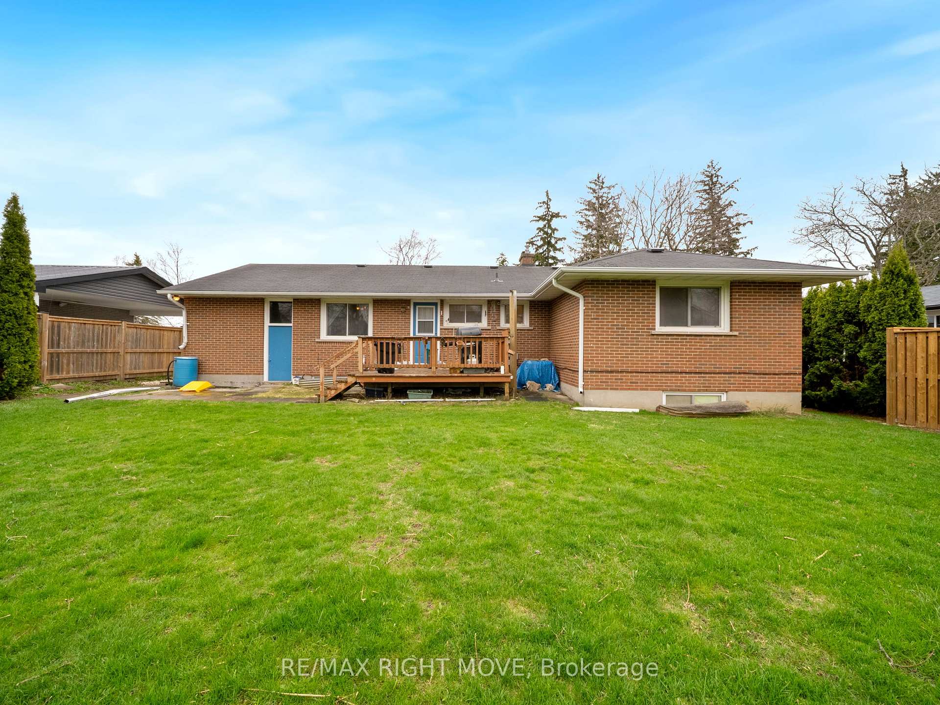 Photo 26 of 190 Martin Drive, Orillia — HOMEH