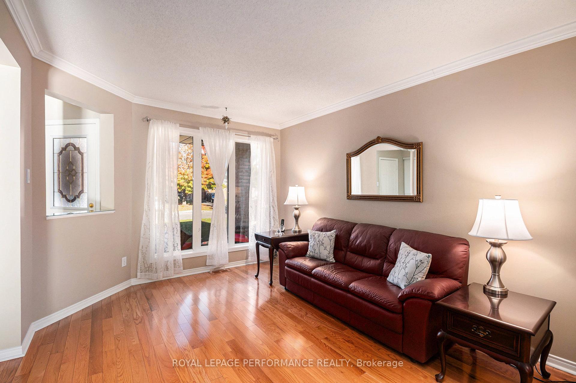 Photo 6 of 730 Nesting Way, Ottawa, Fallingbrook/Gardenway South — HOMEH