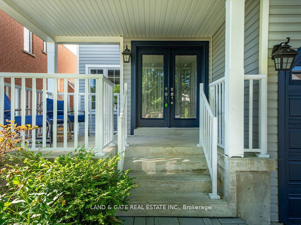 Photo 3 of 1631 Coldstream Drive, Oshawa, Taunton — HOMEH