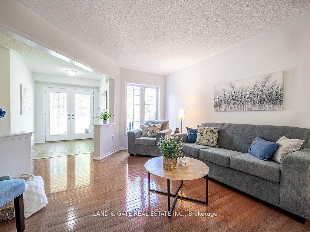 Photo 9 of 1631 Coldstream Drive, Oshawa, Taunton — HOMEH