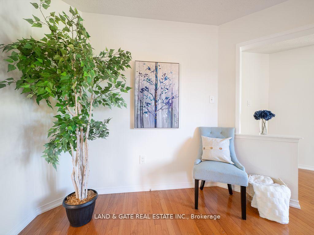 Photo 10 of 1631 Coldstream Drive, Oshawa, Taunton — HOMEH