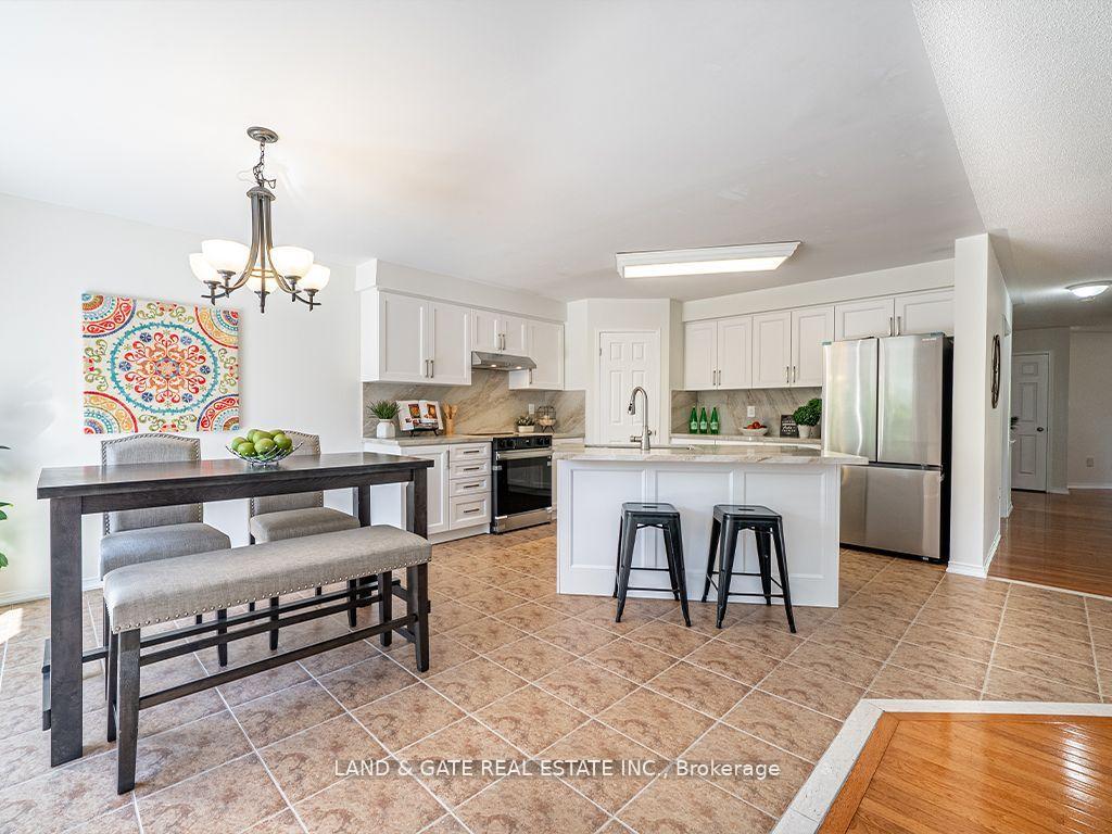 Photo 18 of 1631 Coldstream Drive, Oshawa, Taunton — HOMEH